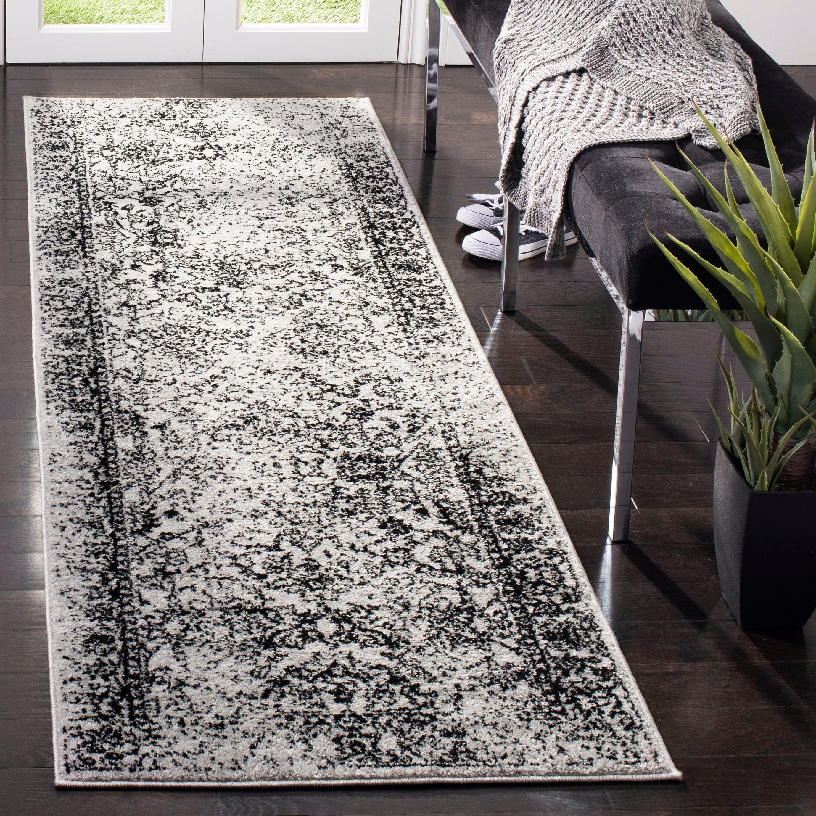 Adirondack ADR109 Machine Made Indoor Runner - Grey/Black - 2'-6"x14' - Safavieh