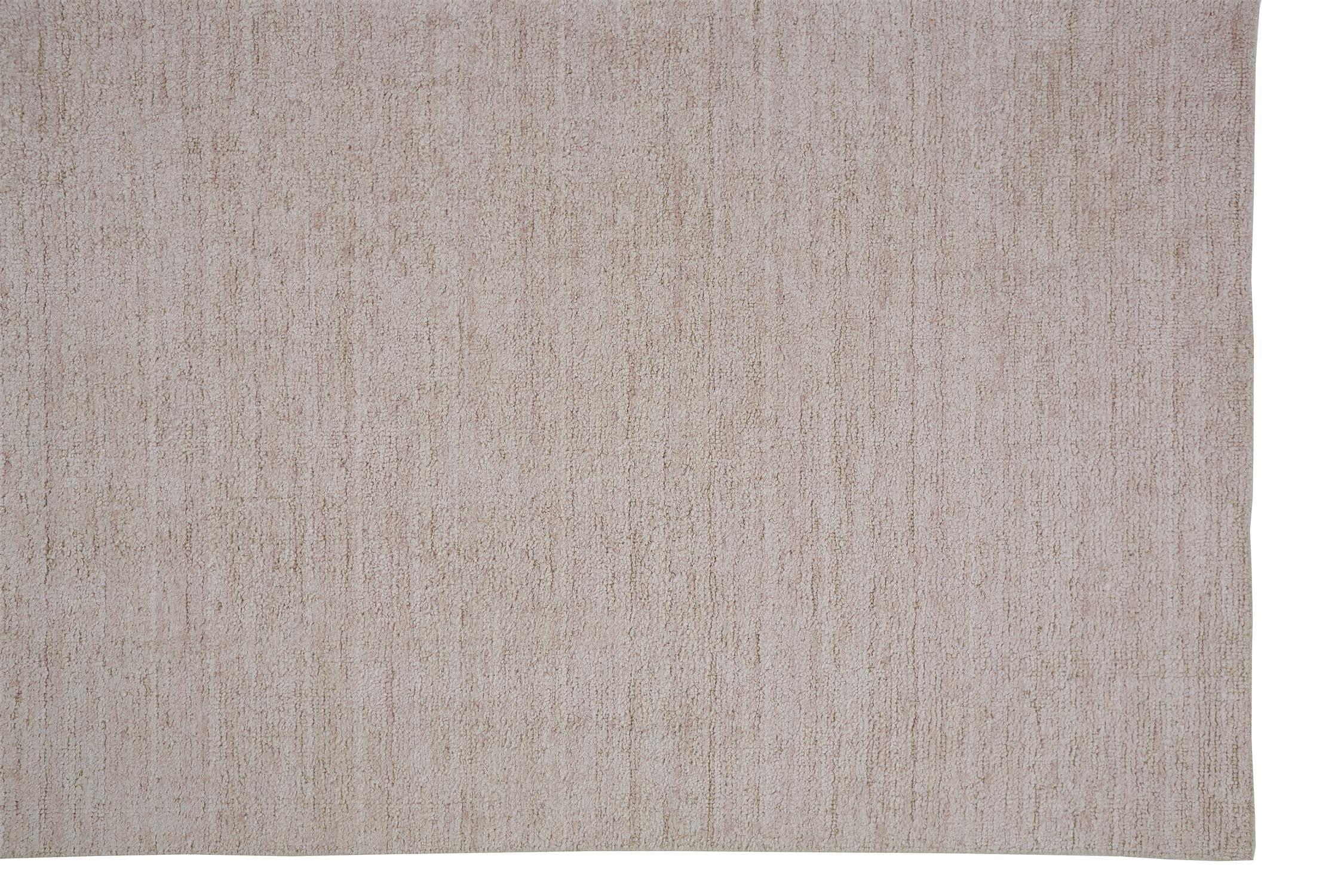 Delino Transitional Solid Area Rug