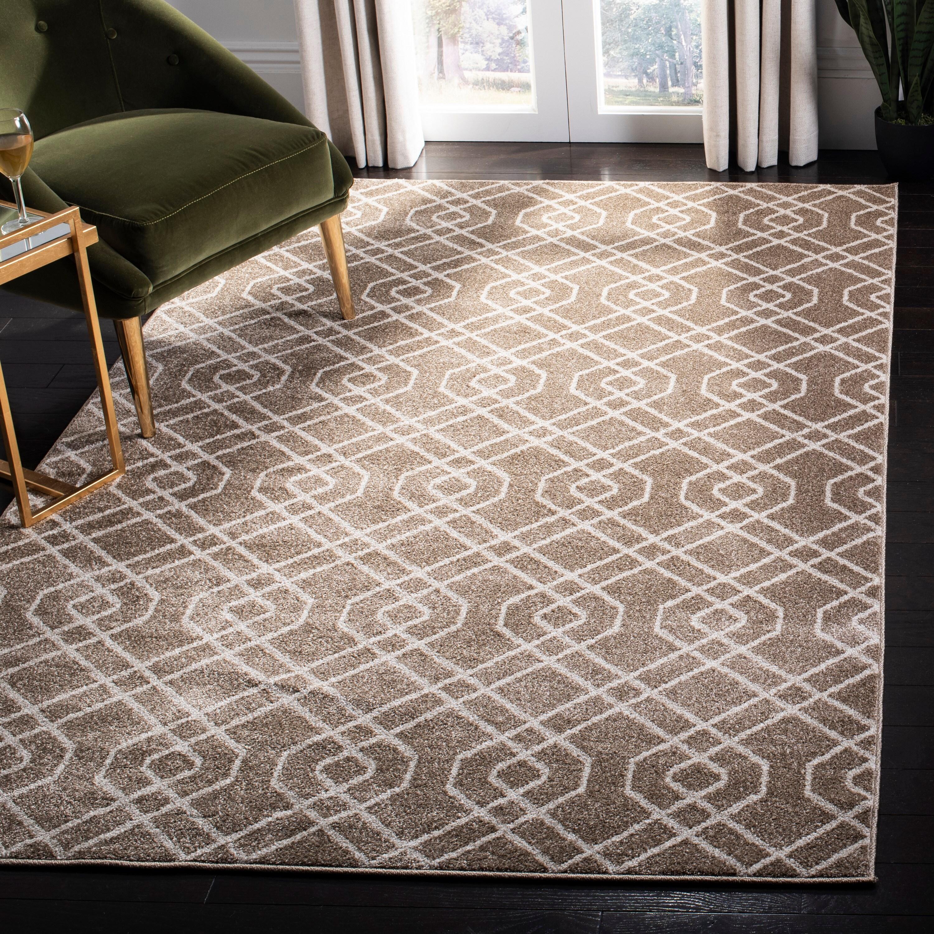 Amherst AMT407 Power Loomed Area Rug - Wheat/Beige - 4'x6' - Safavieh.