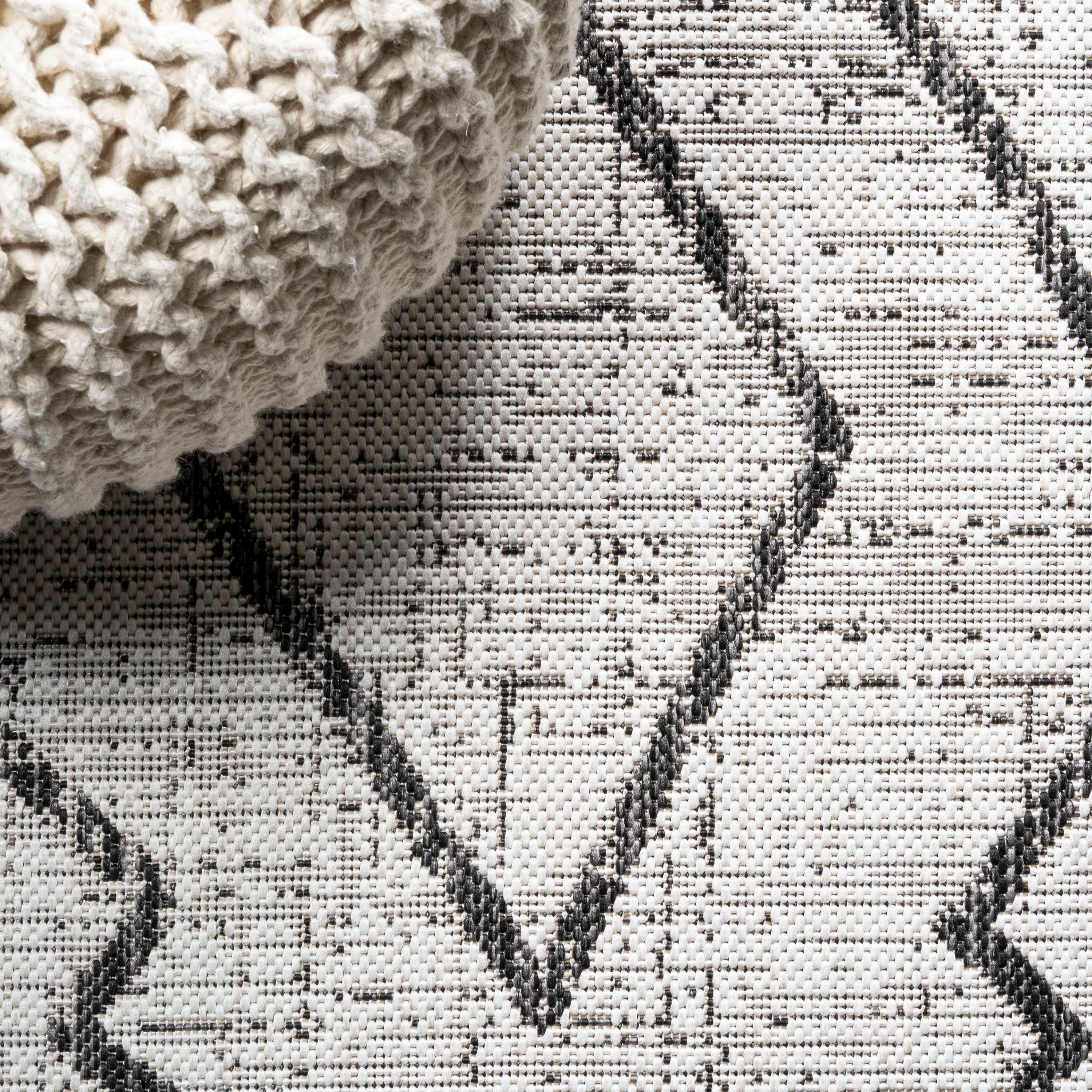 2'x10' Carwa  Diamond Trellis Indoor/Outdoor Runner Rug, Ivory/Black - JONATHAN Y