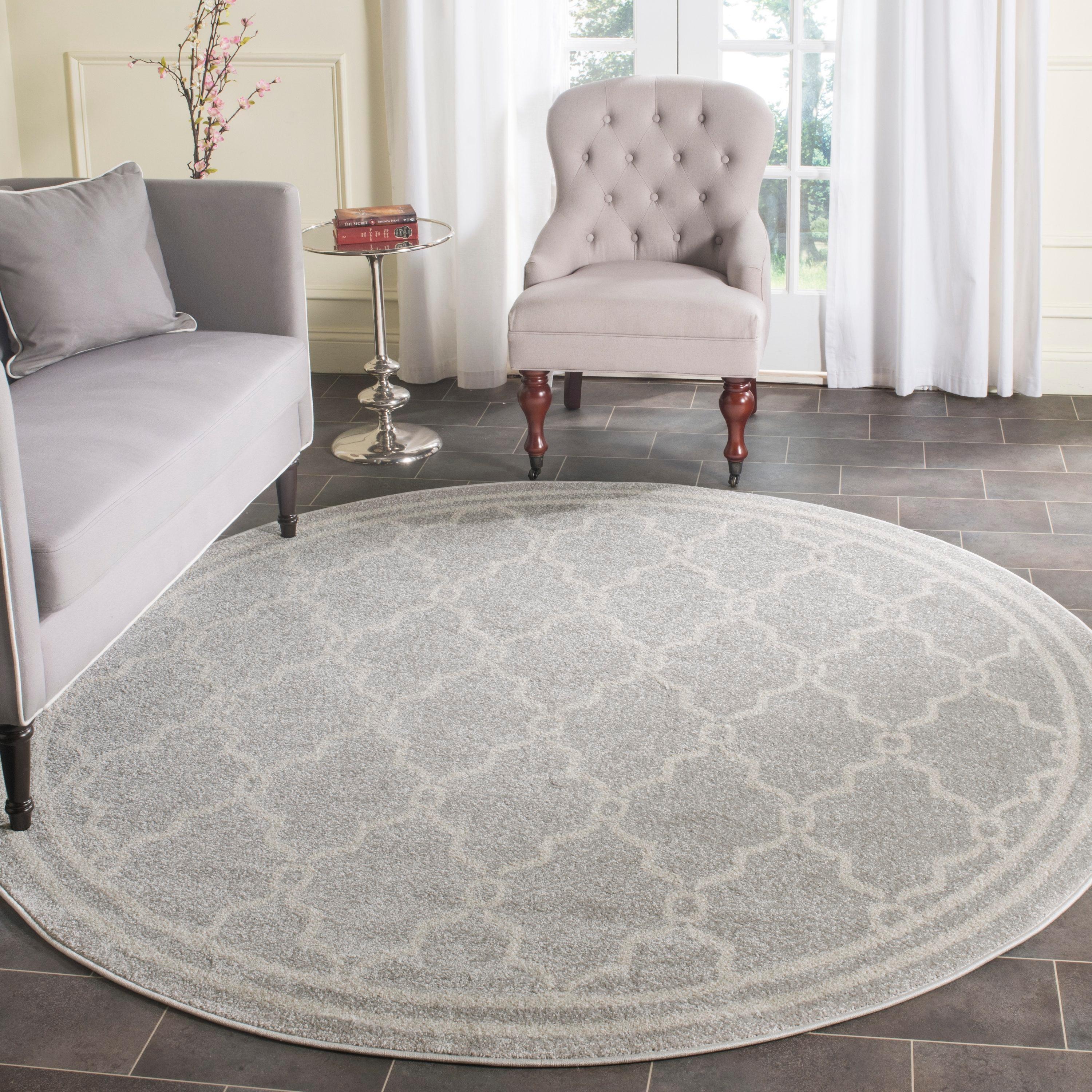 Amherst AMT414 Power Loomed Indoor Area Rug - Light Grey/Ivory - 7' Round - Safavieh