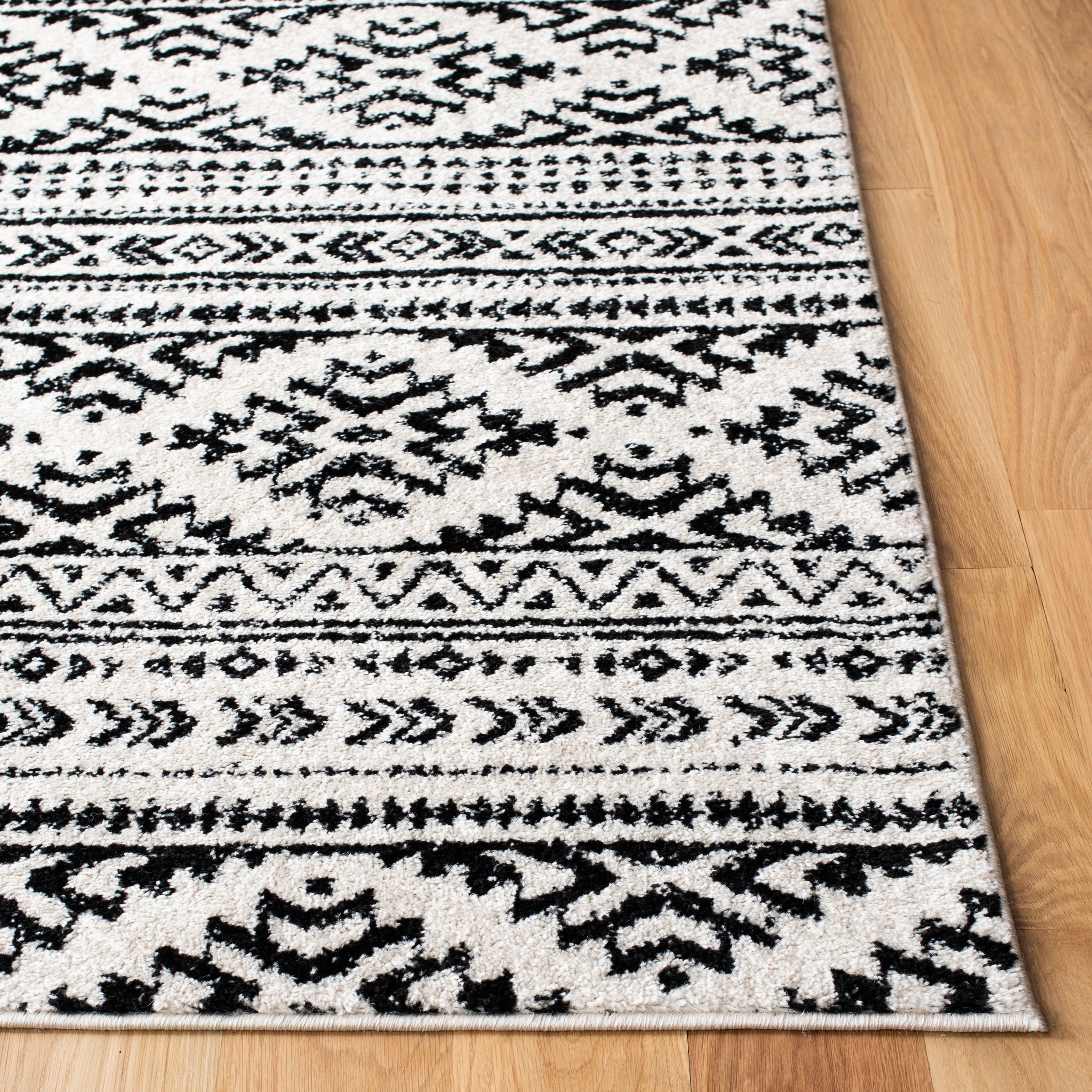 Tulum TUL272 Power Loomed Runner Rug - Ivory/Black - 2'x11' - Safavieh.