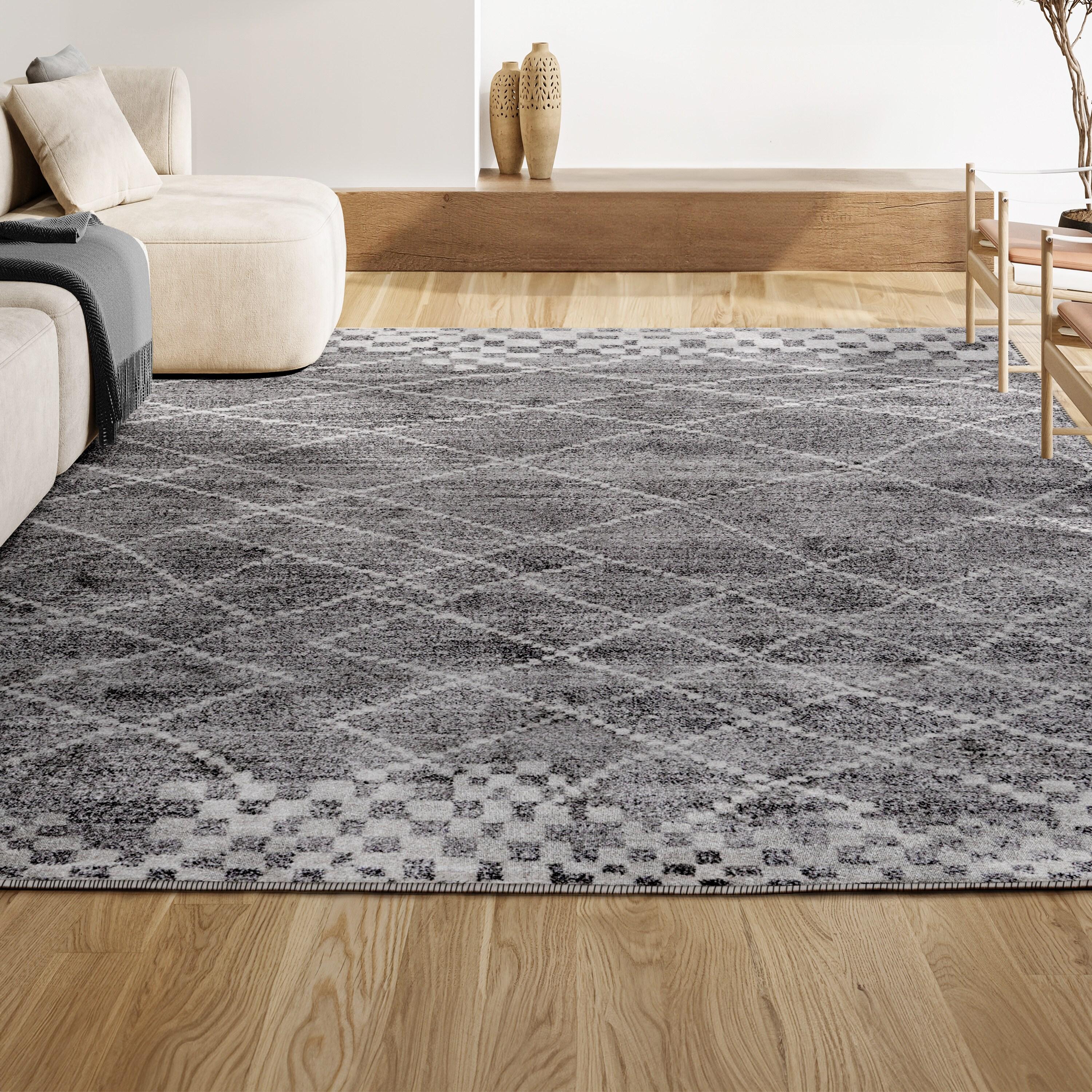 2'x8' Asilah Moroccan Modern Diamond Runner Rug, Gray - JONATHAN Y