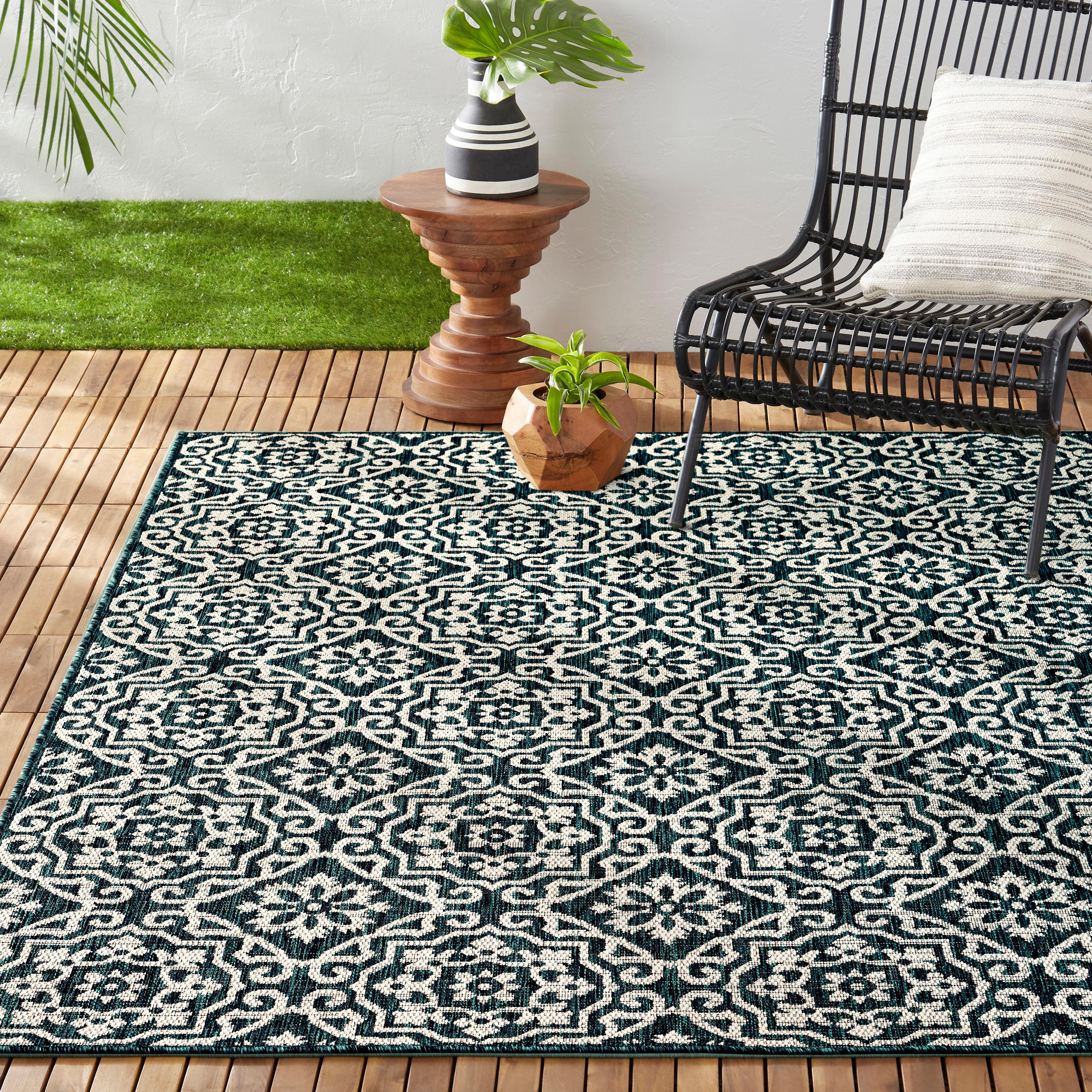 NICOLE MILLER NEW YORK Patio Country Danica Geometric Indoor/Outdoor Area Rug, Navy Blue/ Ivory