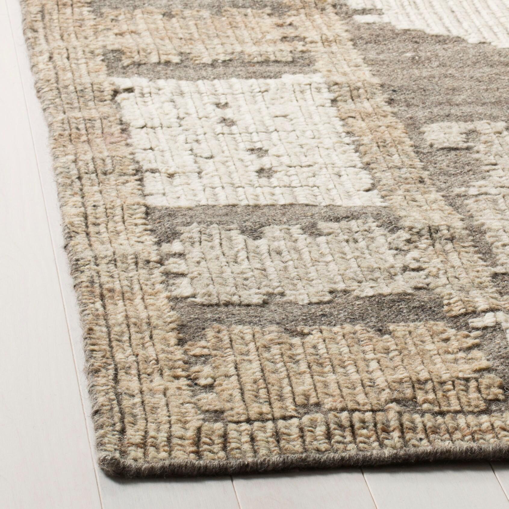 Kenya KNY313 Hand Knotted Accent Rug - Ivory/Brown - 3'x5' - Safavieh.