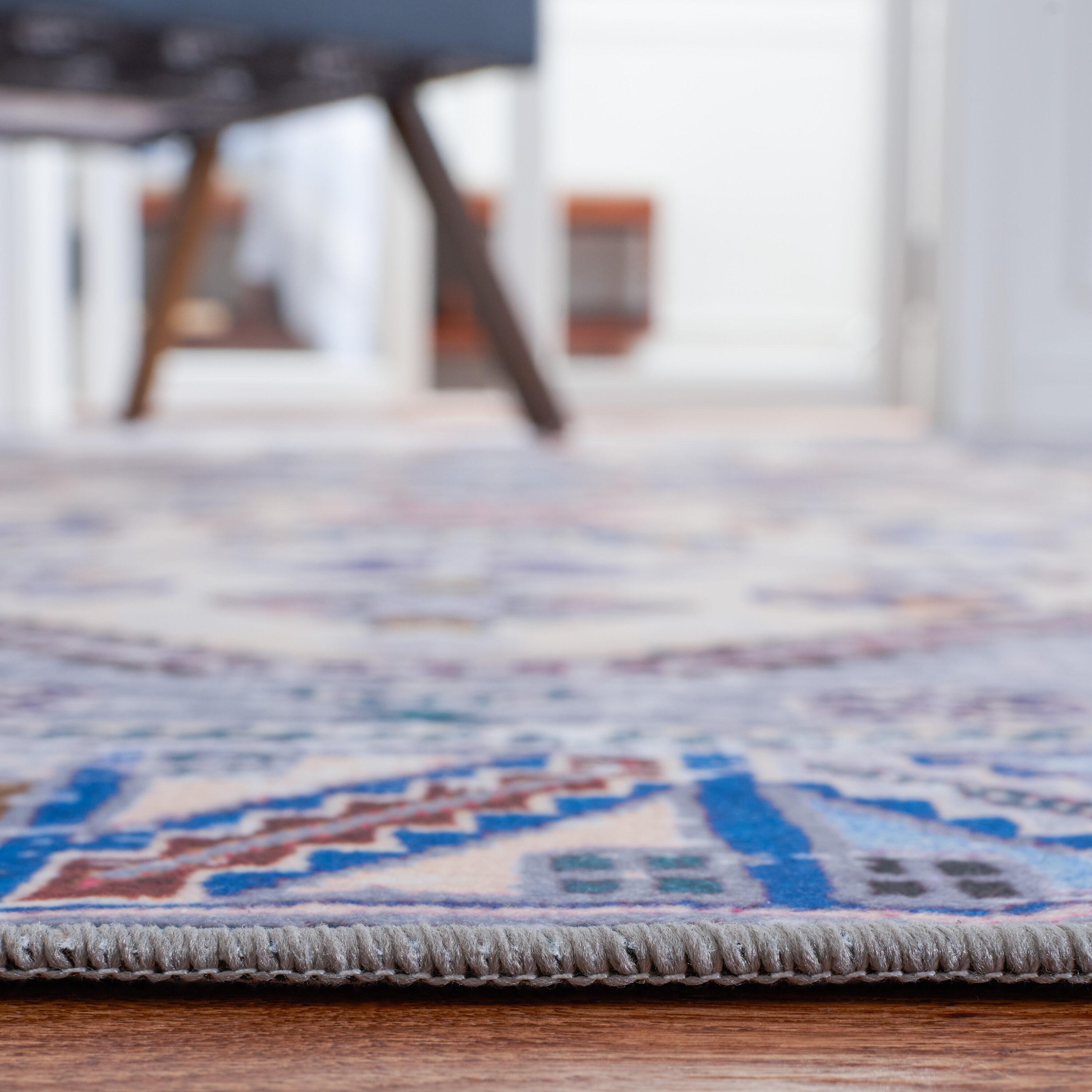 Tucson TSN194 Power Loomed Machine Washable Area Rug - Beige/Grey - 4'x6' - Safavieh.