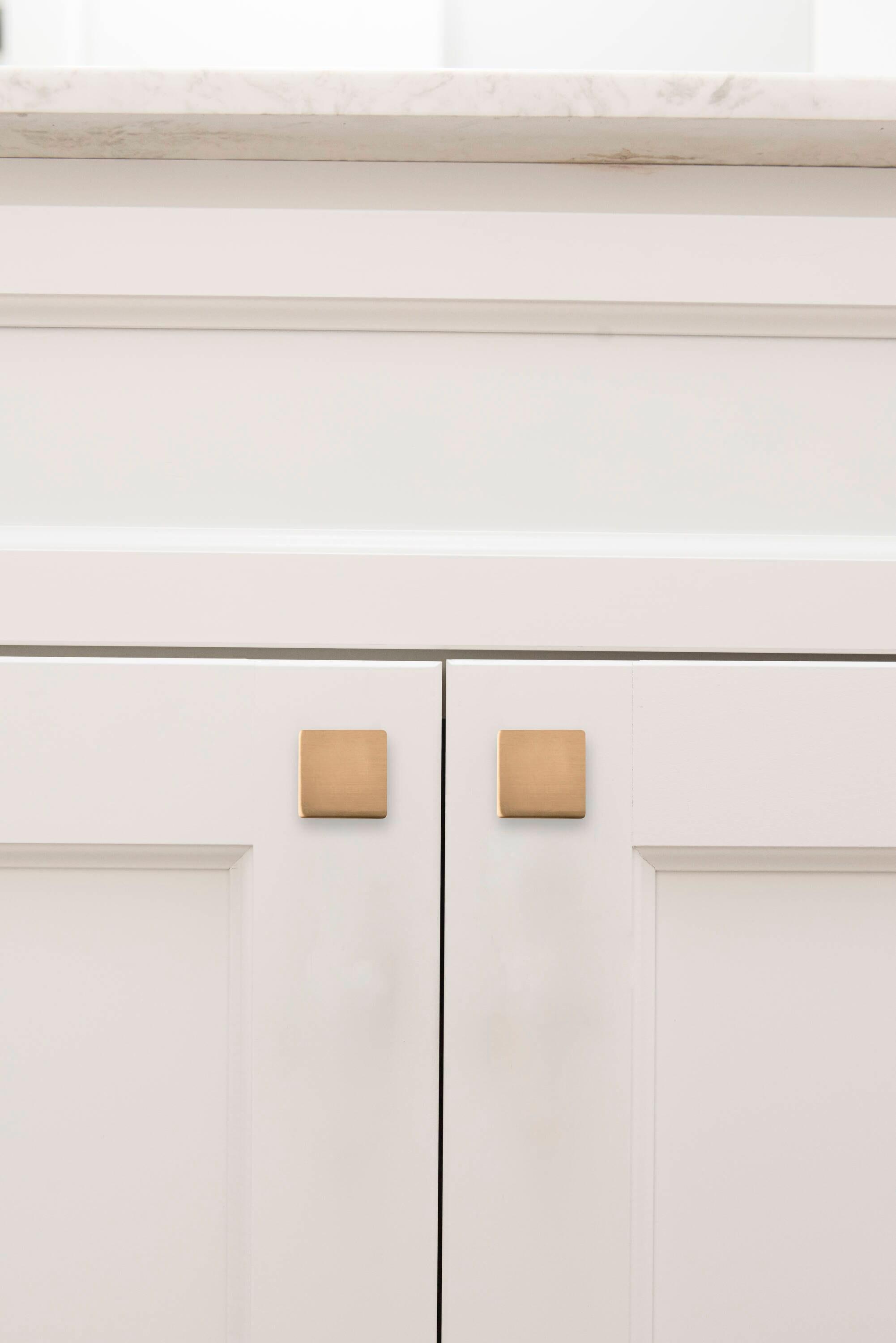 Skylight 1 1/4" Length Square Knob