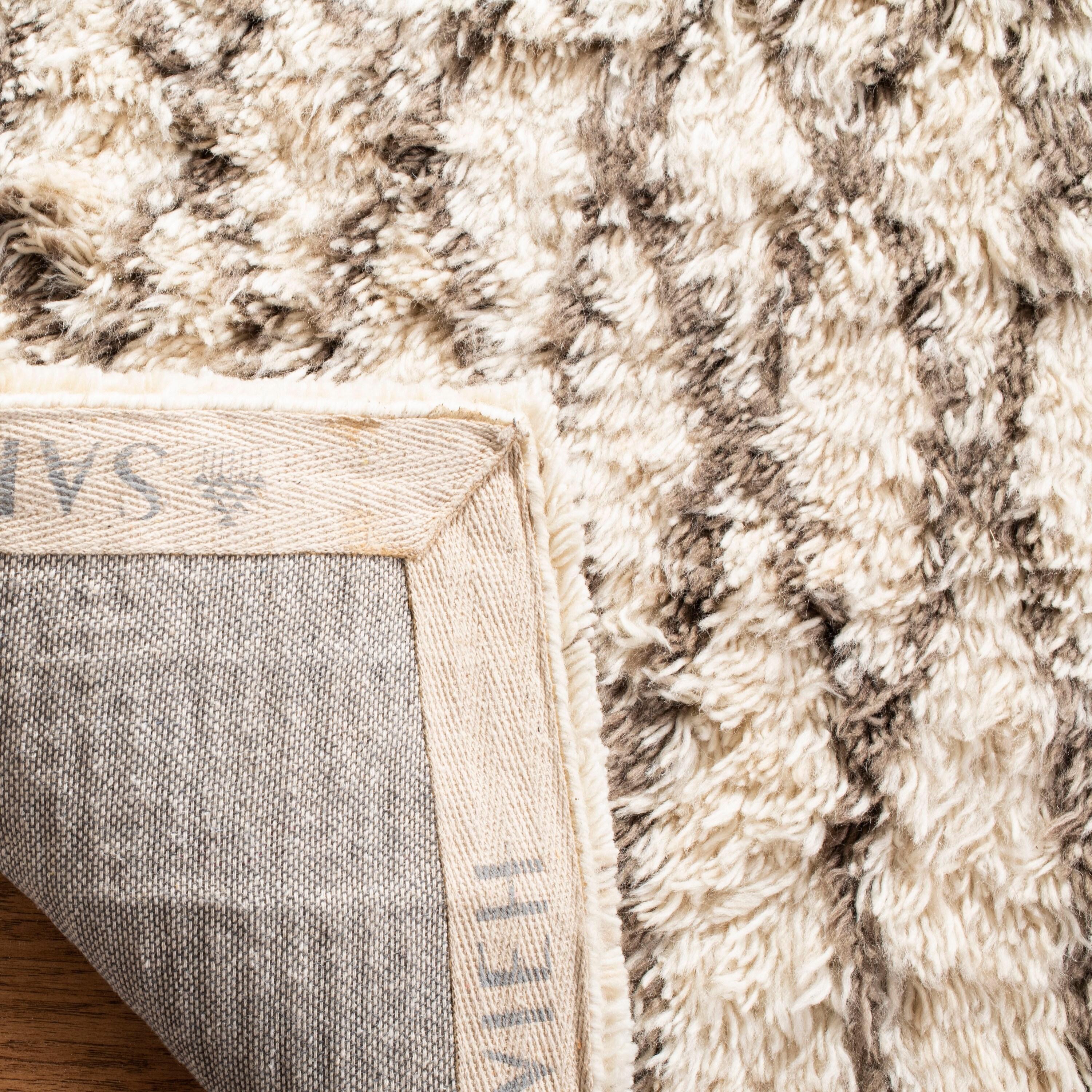 SAFAVIEH Casablanca Amber Abstract Shag Area Rug, Ivory/Grey, 9' x 12'