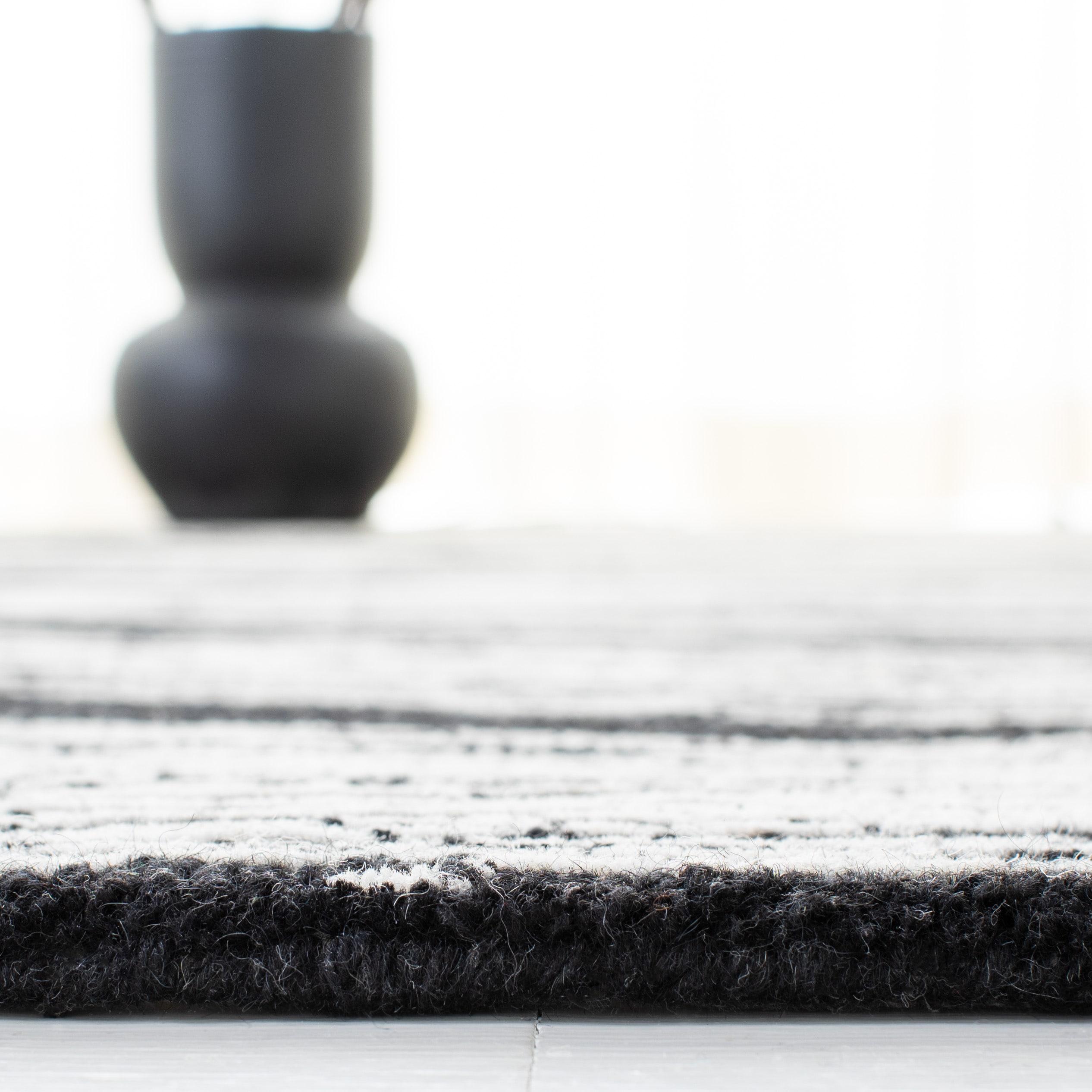 SAFAVIEH Metro Bridget Abstract Area Rug, Black/Ivory, 5' x 8'