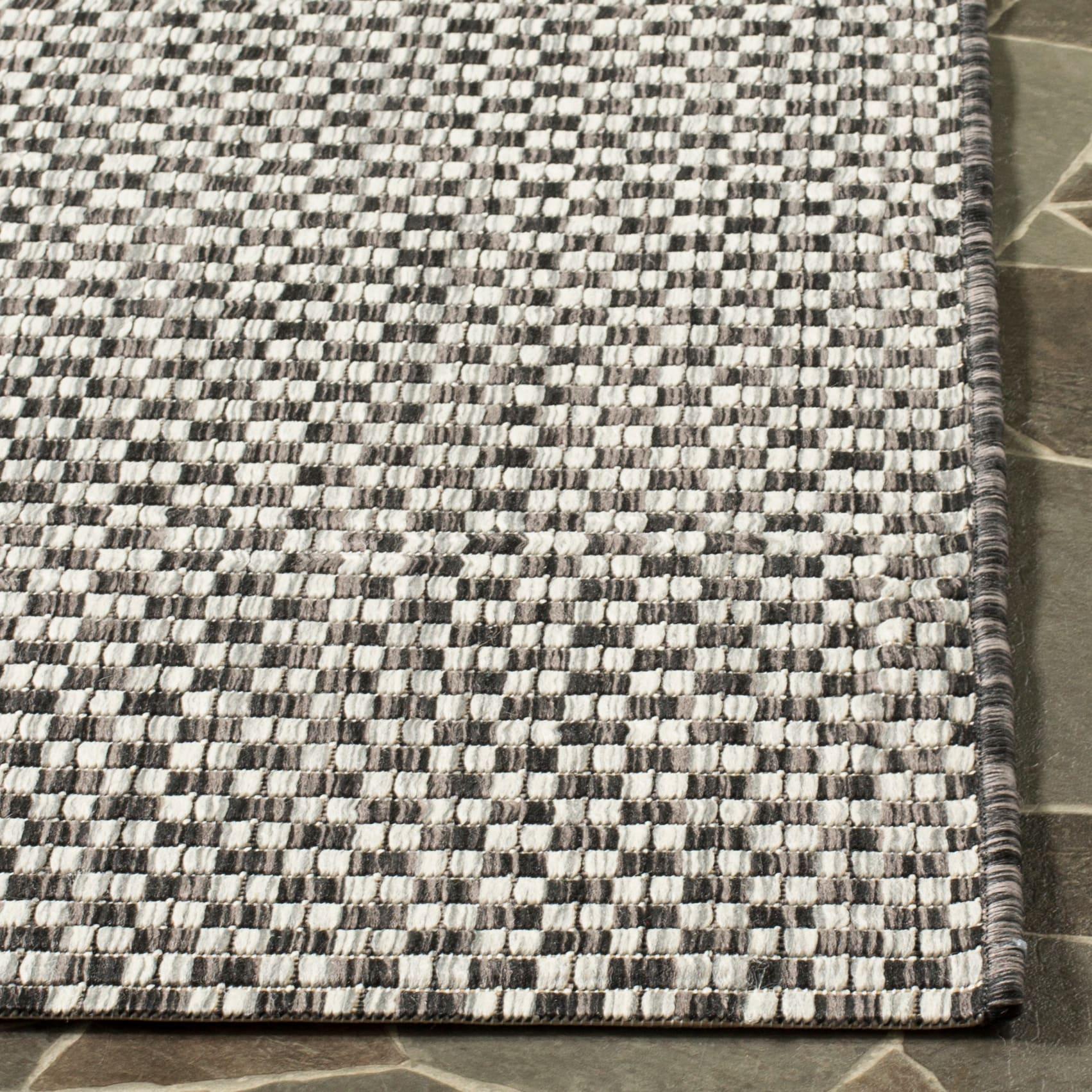 SAFAVIEH Courtyard Blair Checkered Indoor/Outdoor Runner Rug, Black/Light Grey, 2'3" x 14'