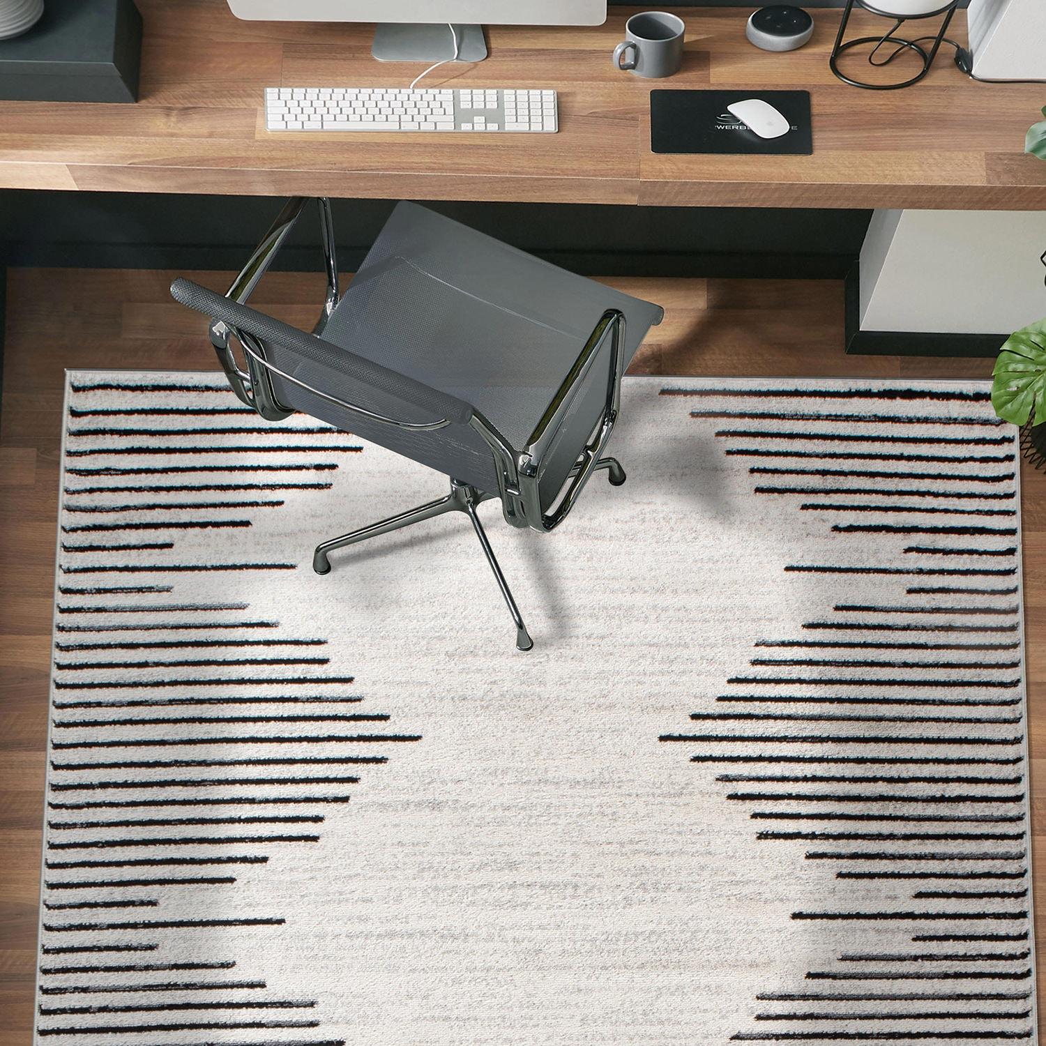 World Rug Gallery Bohemian Stripe Area Rug - Cream 7'10" x 10'