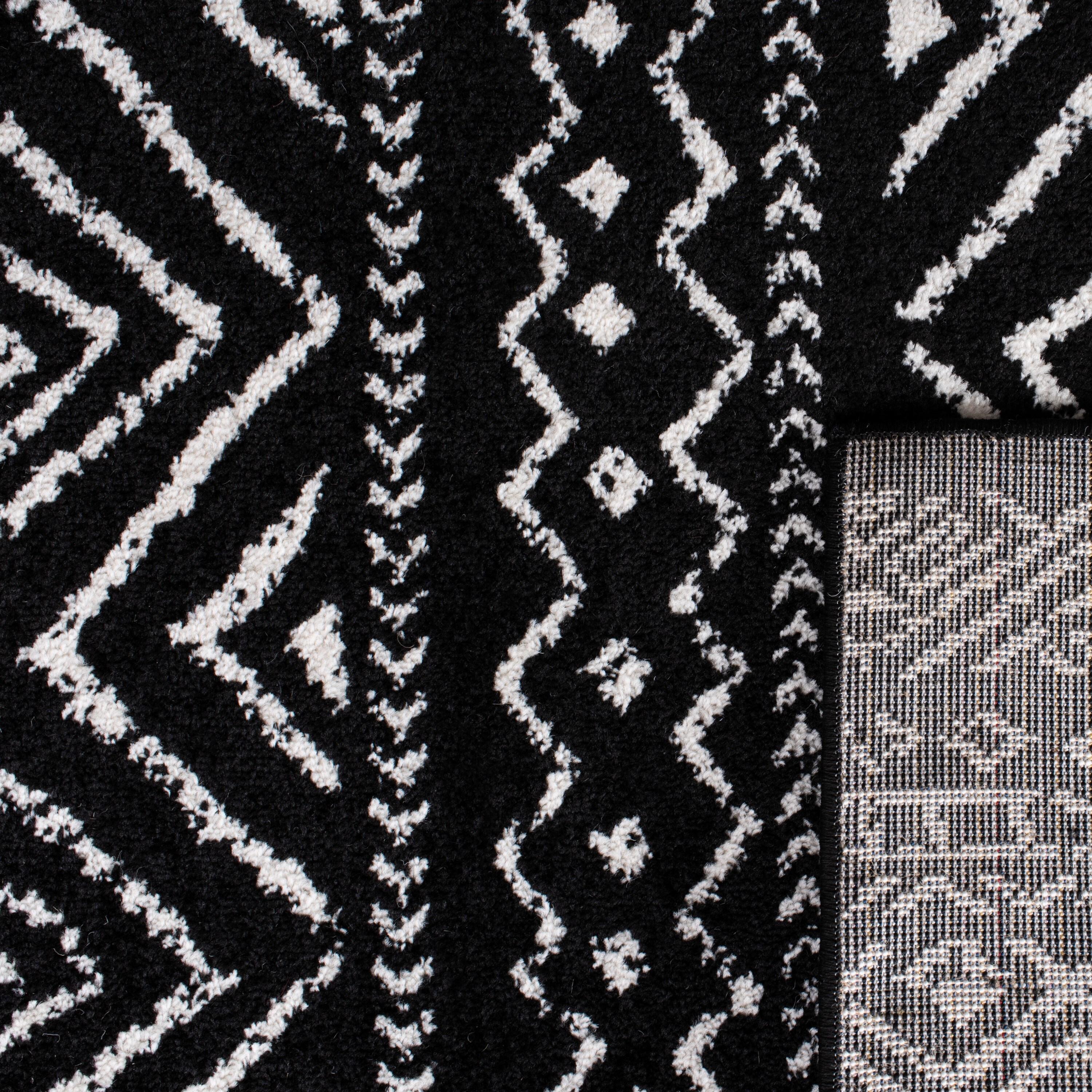 Tulum TUL267 Power Loomed Area Rug - Black/Ivory - 5'3"x7'6" - Safavieh.