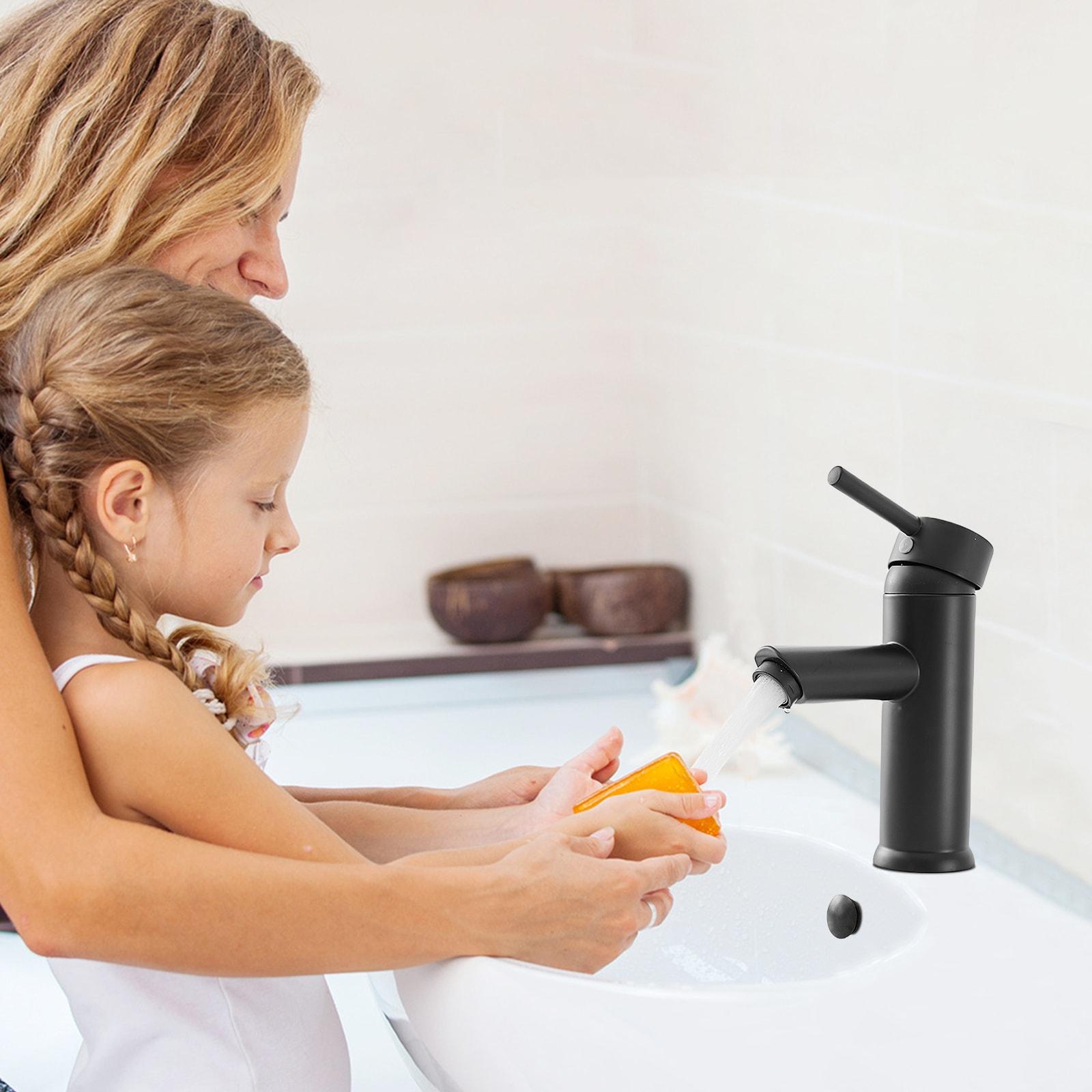 Single-Hole Single-handle Bathroom Faucet with Drain Assembly