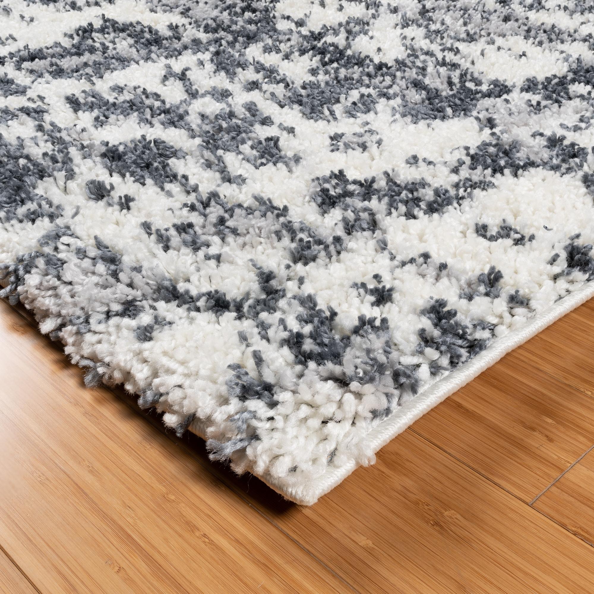 Gertmenian Anjou Modern Abstract Polypropylene Shag Area Rug