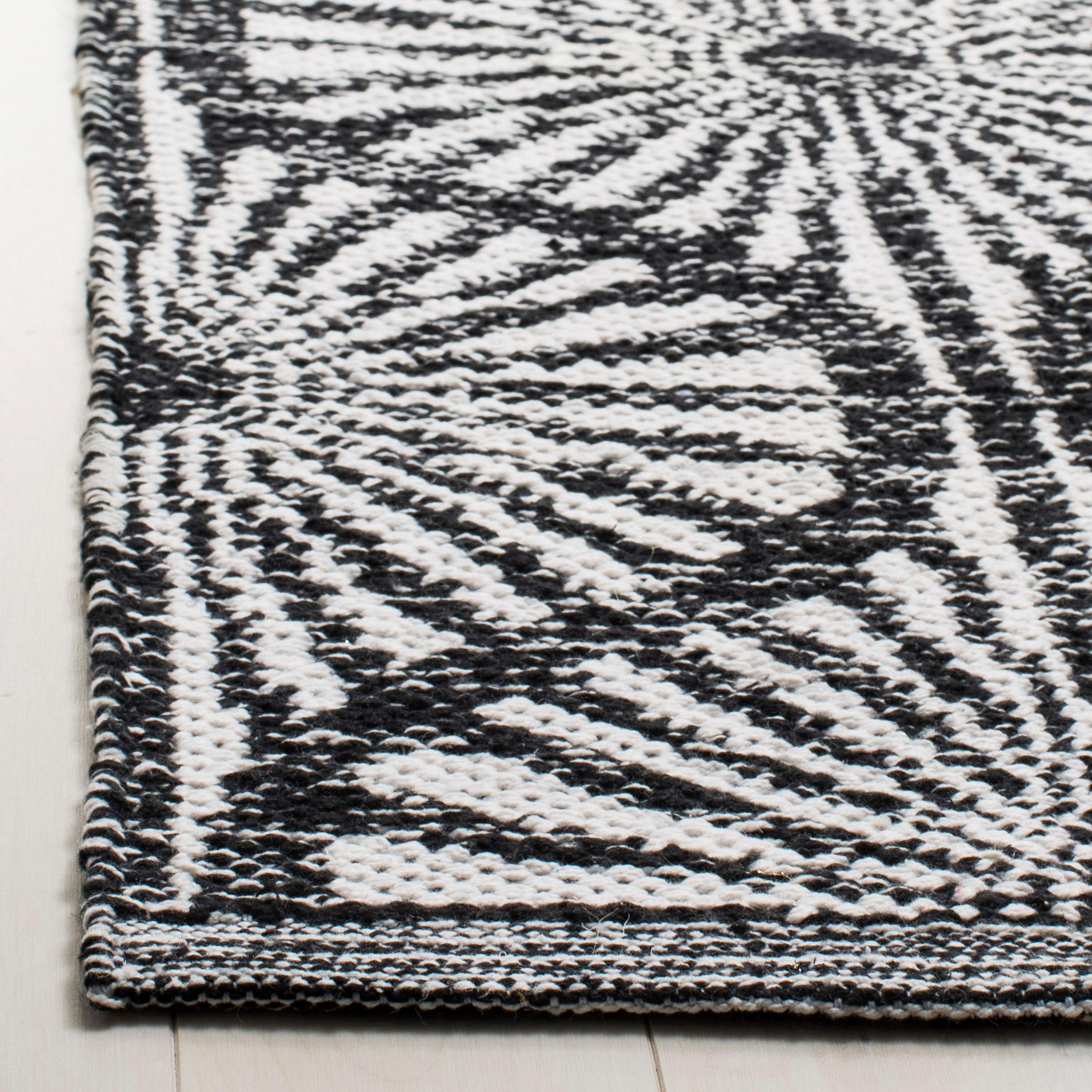 Montauk MTK606 Hand Woven Indoor Accent Rug - Black/Ivory - 3'x5' - Safavieh