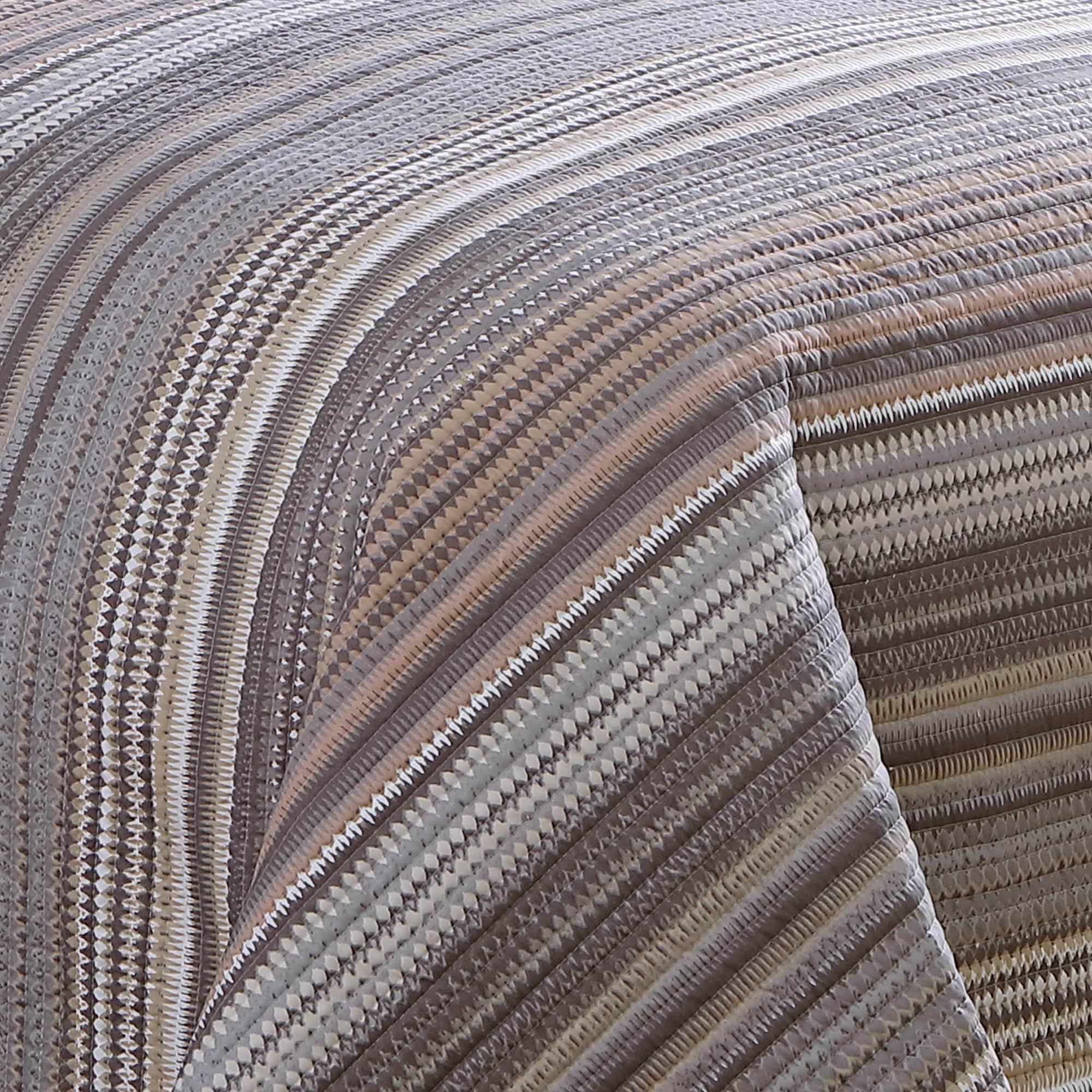 American Home Fashion Estate Collection Reversible Quilt Set