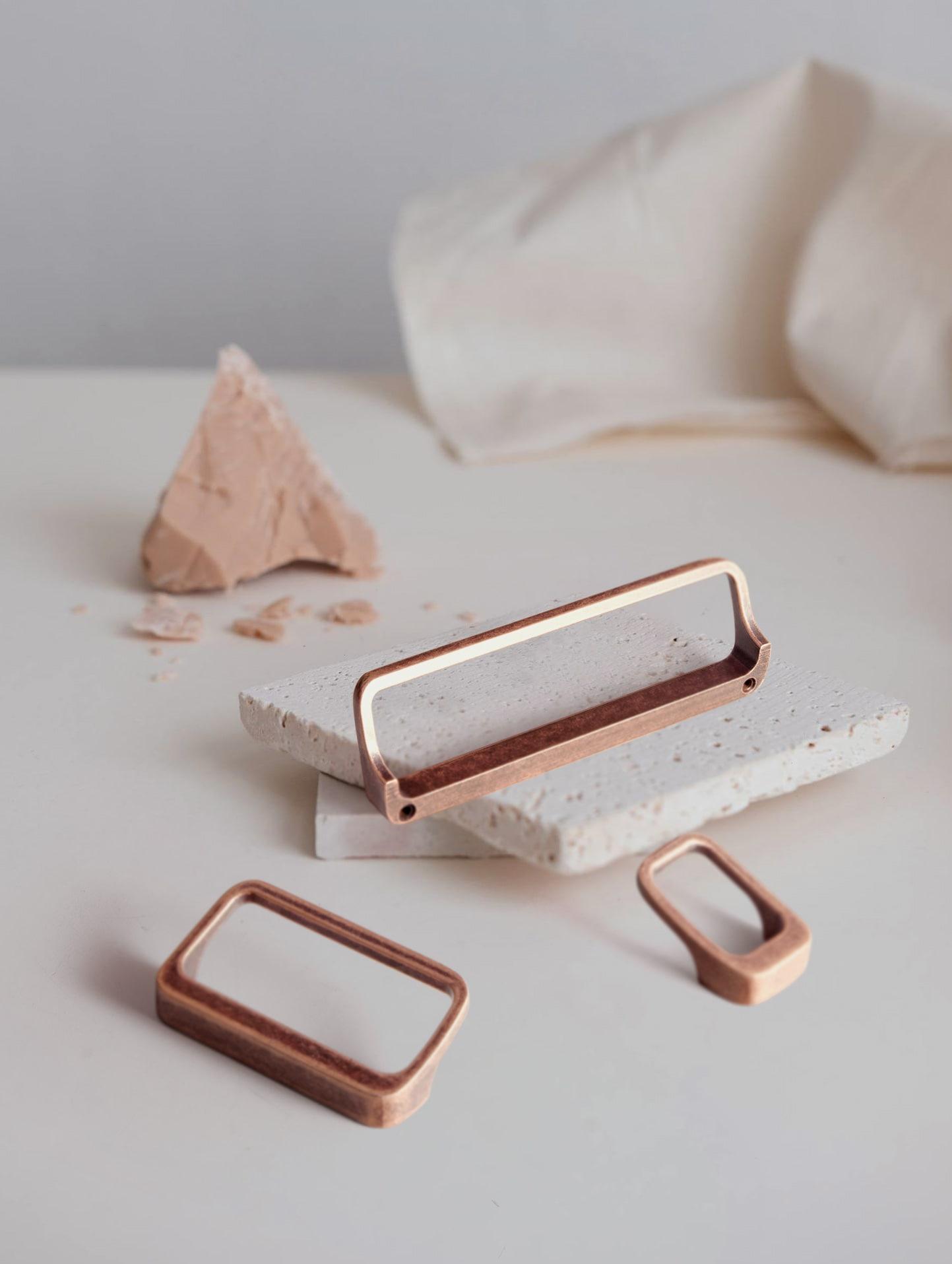 Goo-Ki Antique Brass Cabinet Pulls 5'' (128MM) Hole Centers Retro Zinc Alloy Drawer Pulls Handles for Drawer,Wardrobe,Cupboard，6 Pack