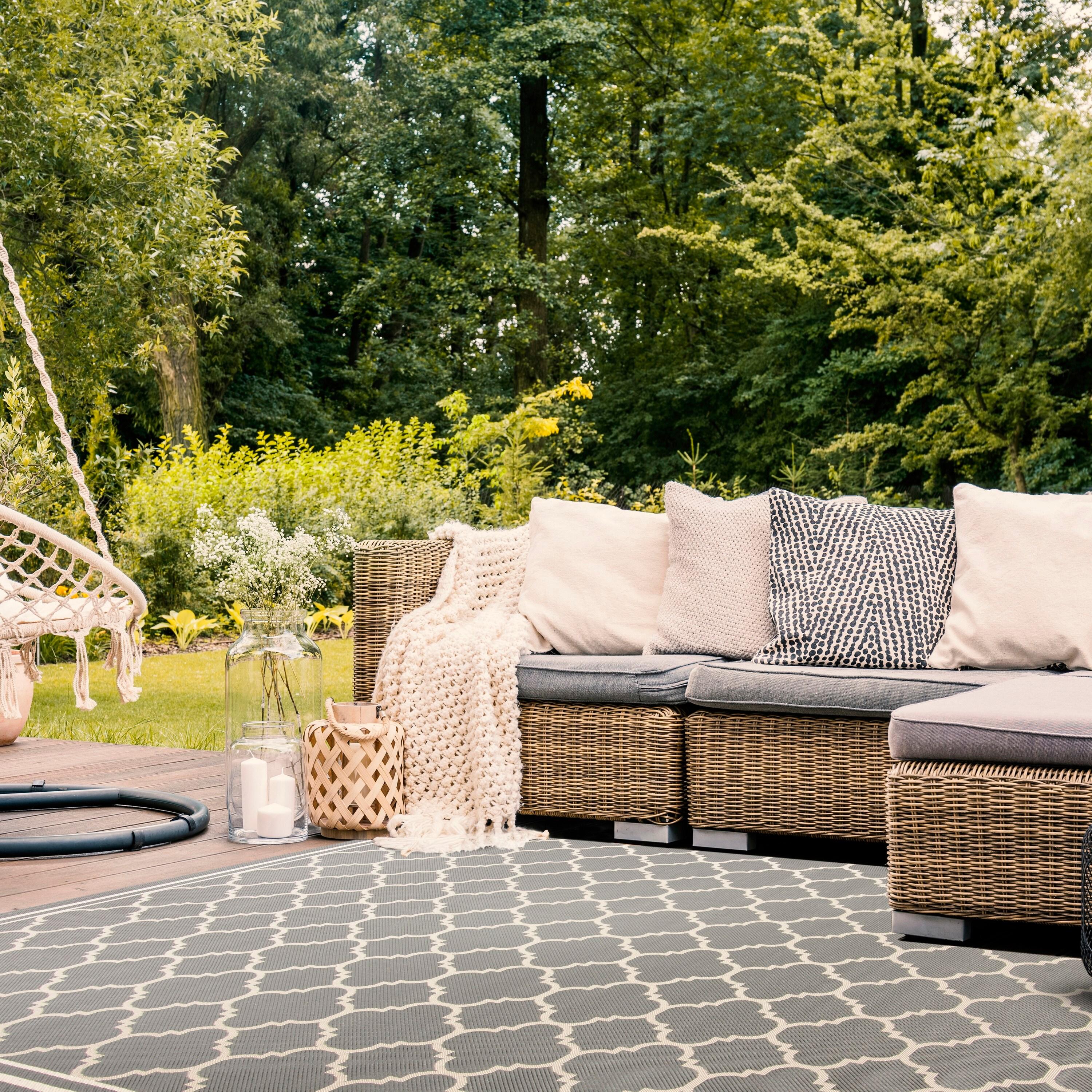 Courtyard CY6918 Power Loomed Indoor/Outdoor Area Rug - Anthracite/Beige - 4'x4' - Safavieh.