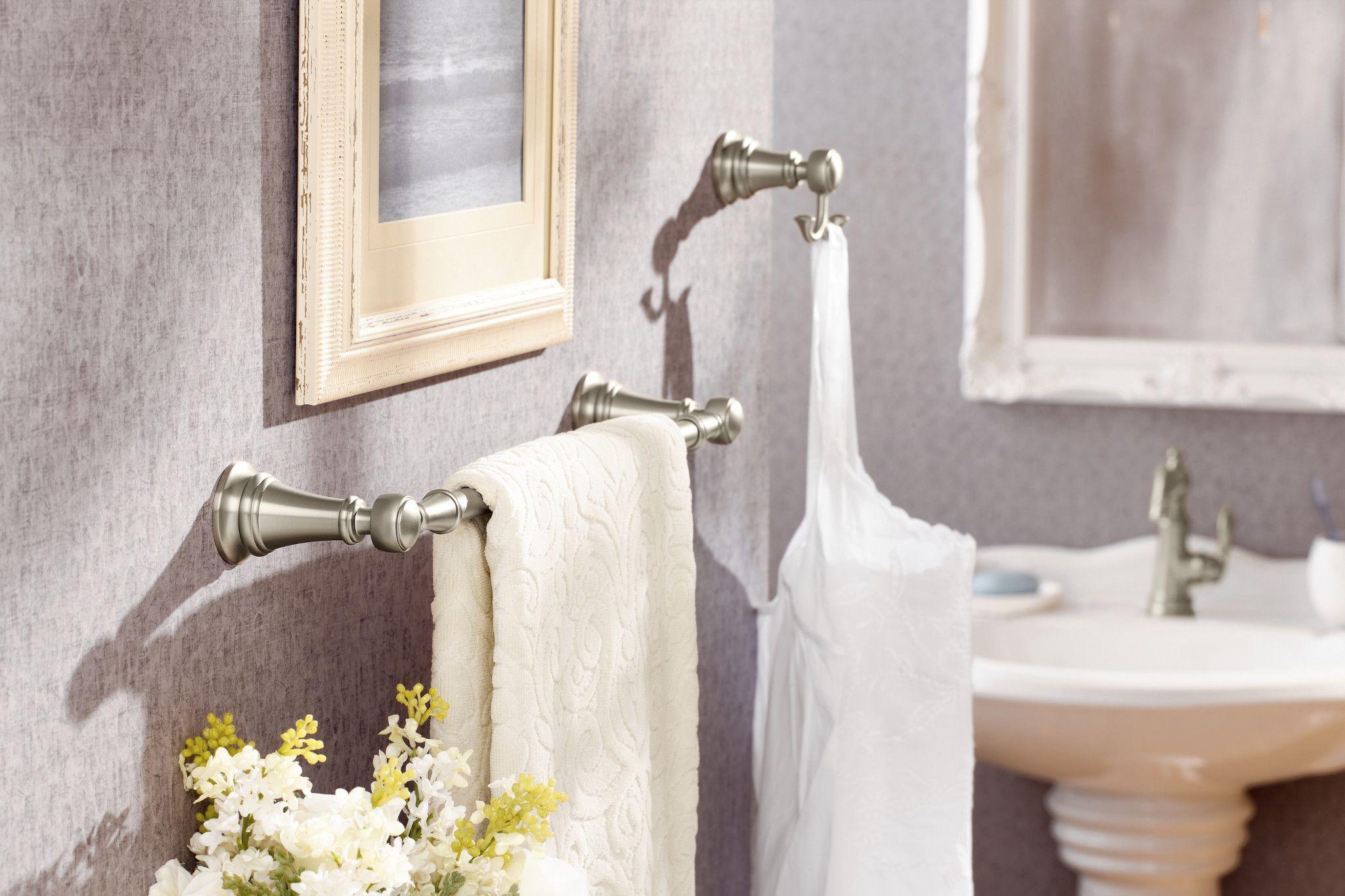 Weymouth Single Hole Bathroom Faucet With Drain Assembly