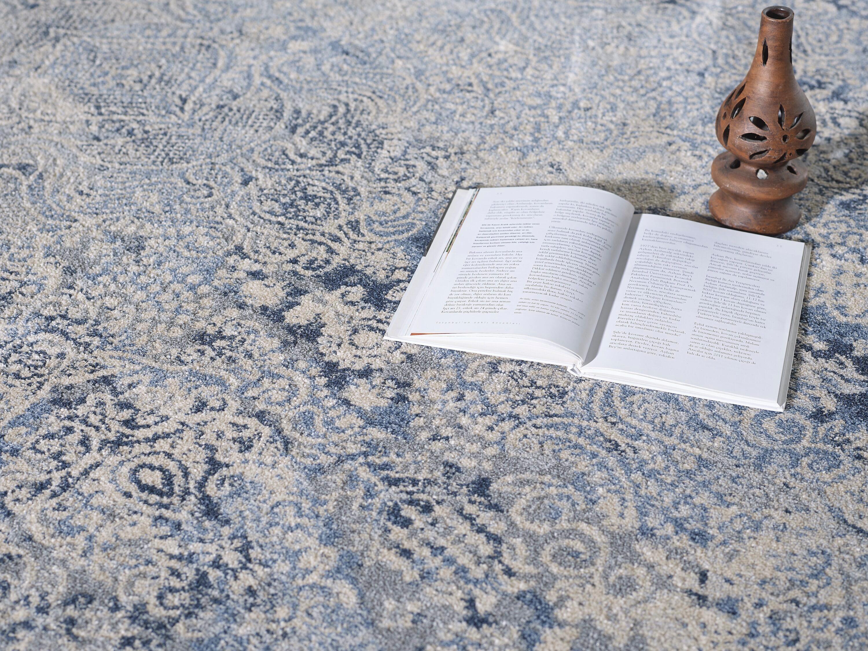 Angel Transitional Cream Machine Made Area Rug - 3'9'' X 5'9''