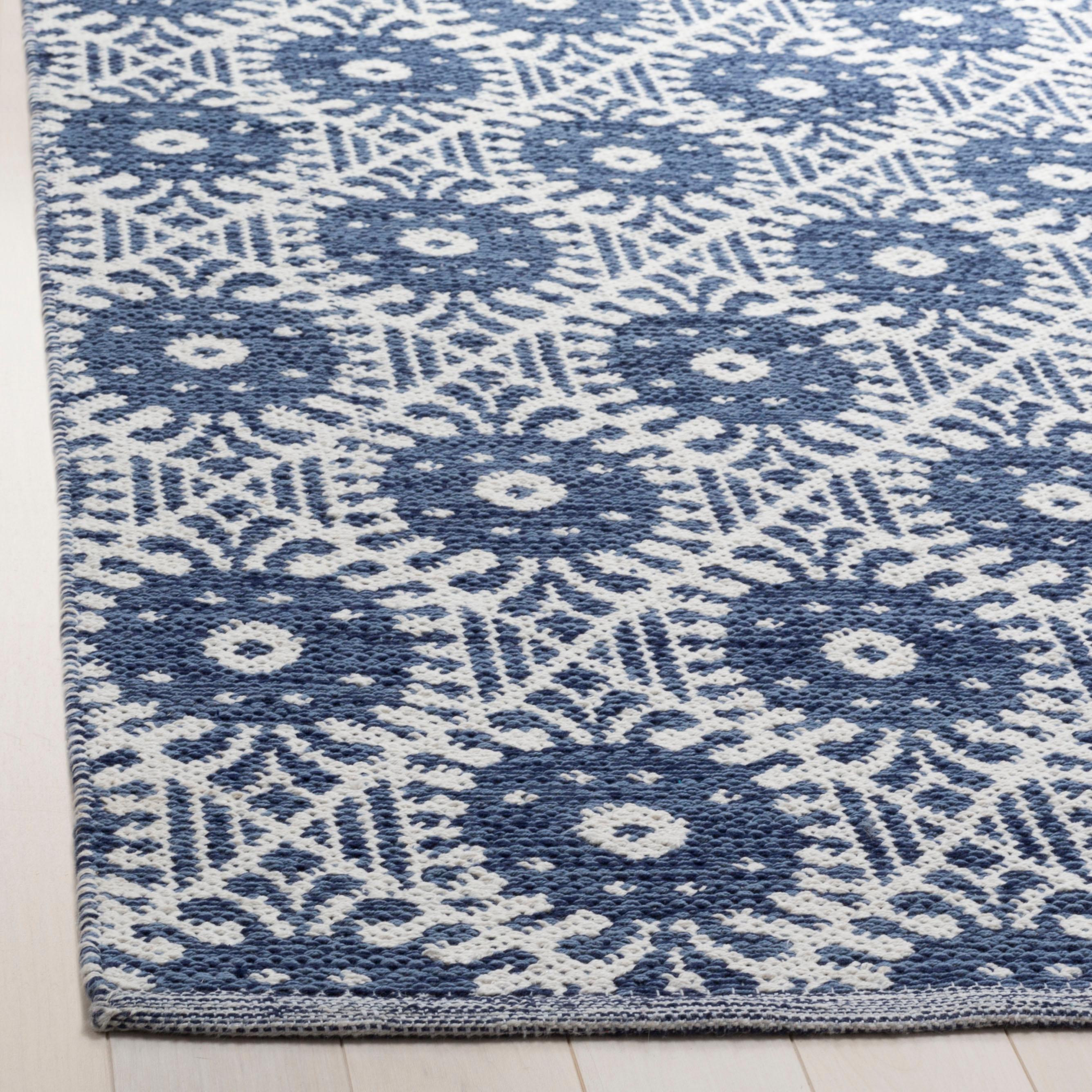 Montauk MTK612 Hand Woven Indoor Accent Rug - Navy/Ivory - 3'x5' - Safavieh