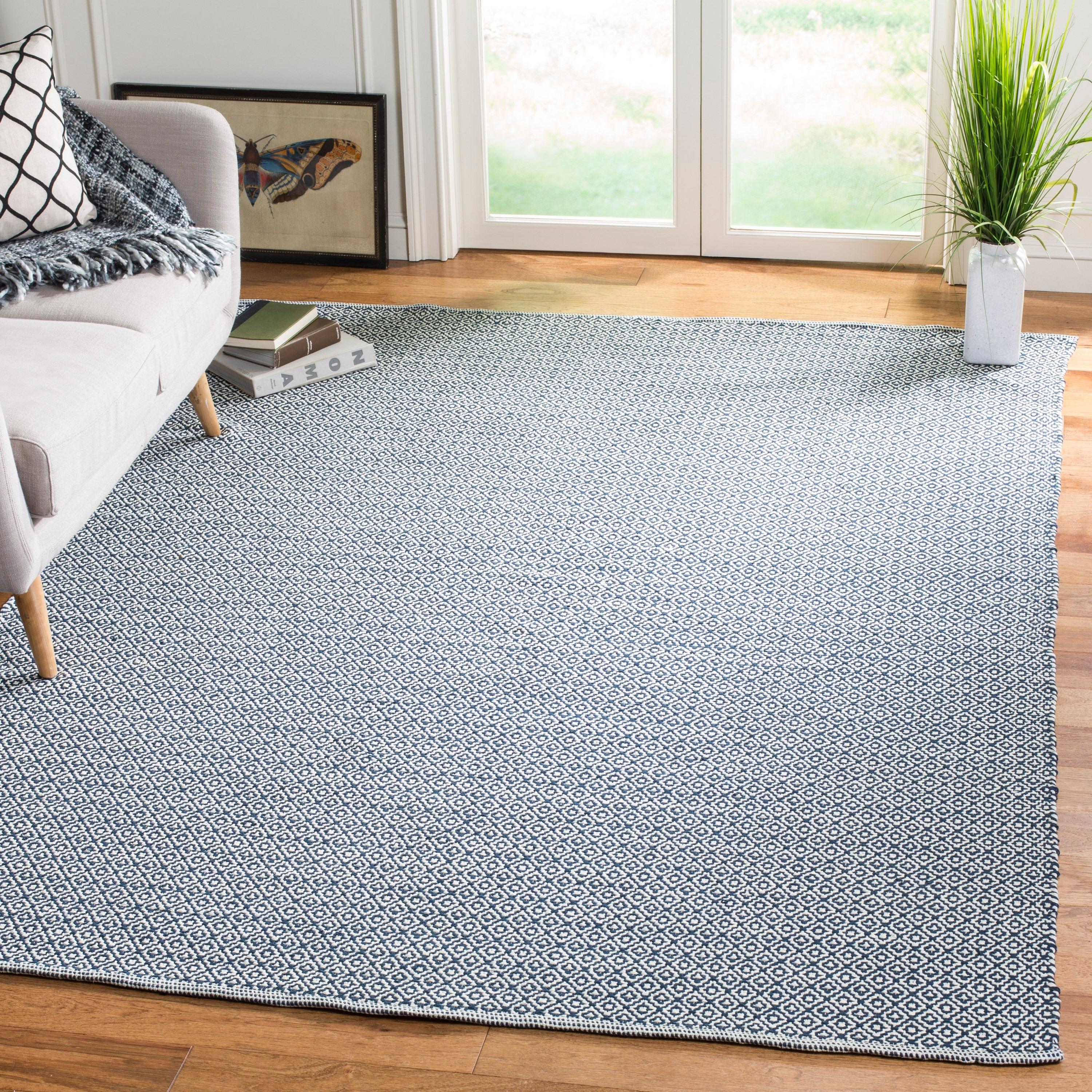 Montauk MTK717 Hand Woven Indoor Accent Rug - Ivory/Navy - 3'x5' - Safavieh.
