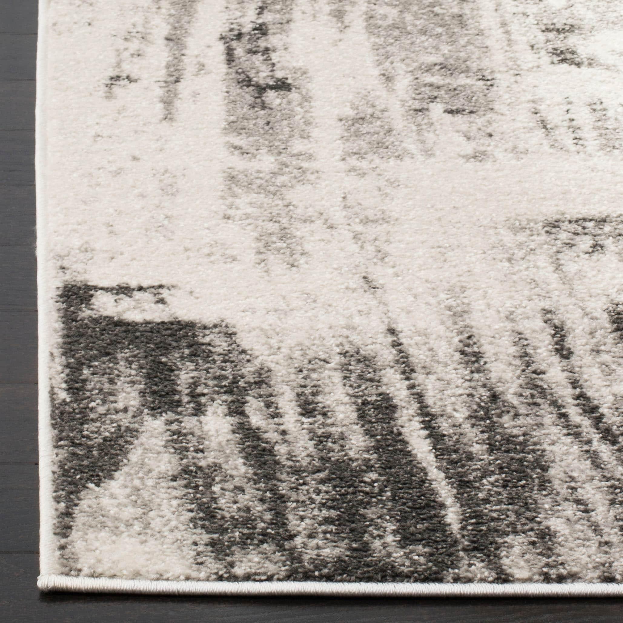 Adirondack ADR133 Machine Made Indoor Area Rug - Ivory/Grey - 6'x6' - Safavieh