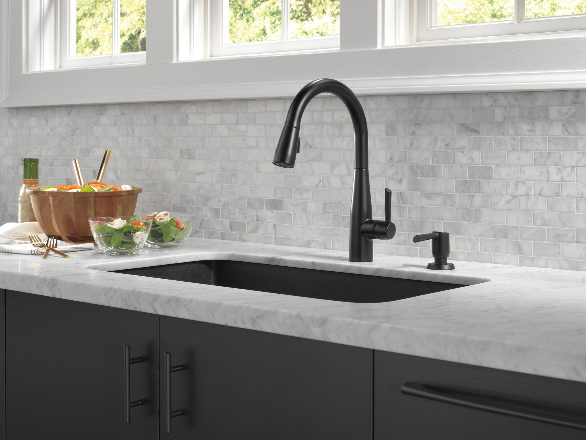 Essa Pull Down Single Handle Kitchen Faucet with MagnaTite® and Diamond Seal Technology