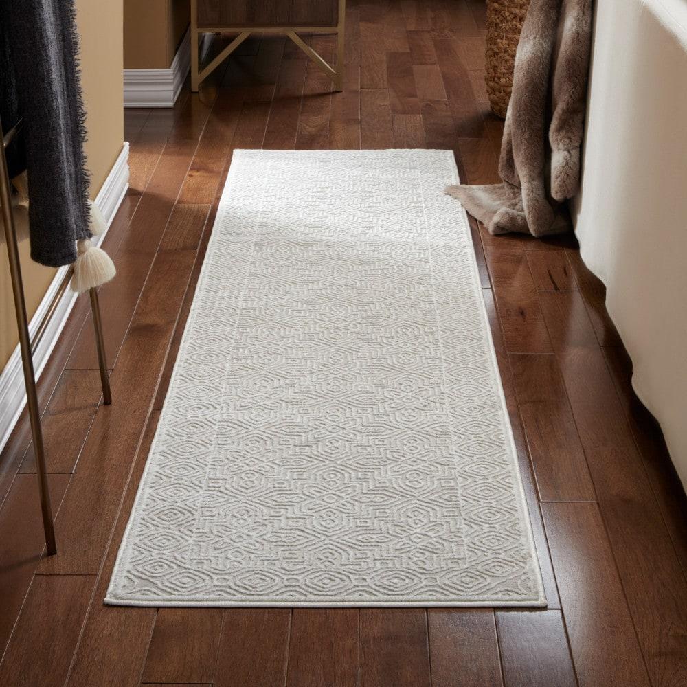 TOWN & COUNTRY LUXE Maya Medallion Indoor Area Rug with High-Low Texture, Ivory/Greige