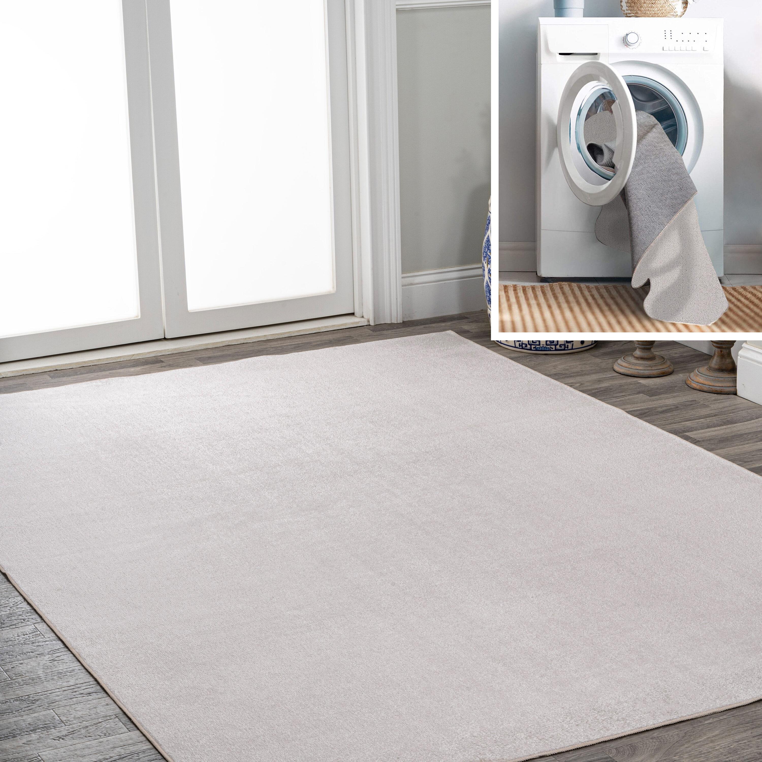 JONATHAN Y Twyla Classic Solid Low-Pile Machine-Washable Light Gray 8 ft. x 10 ft. Area Rug