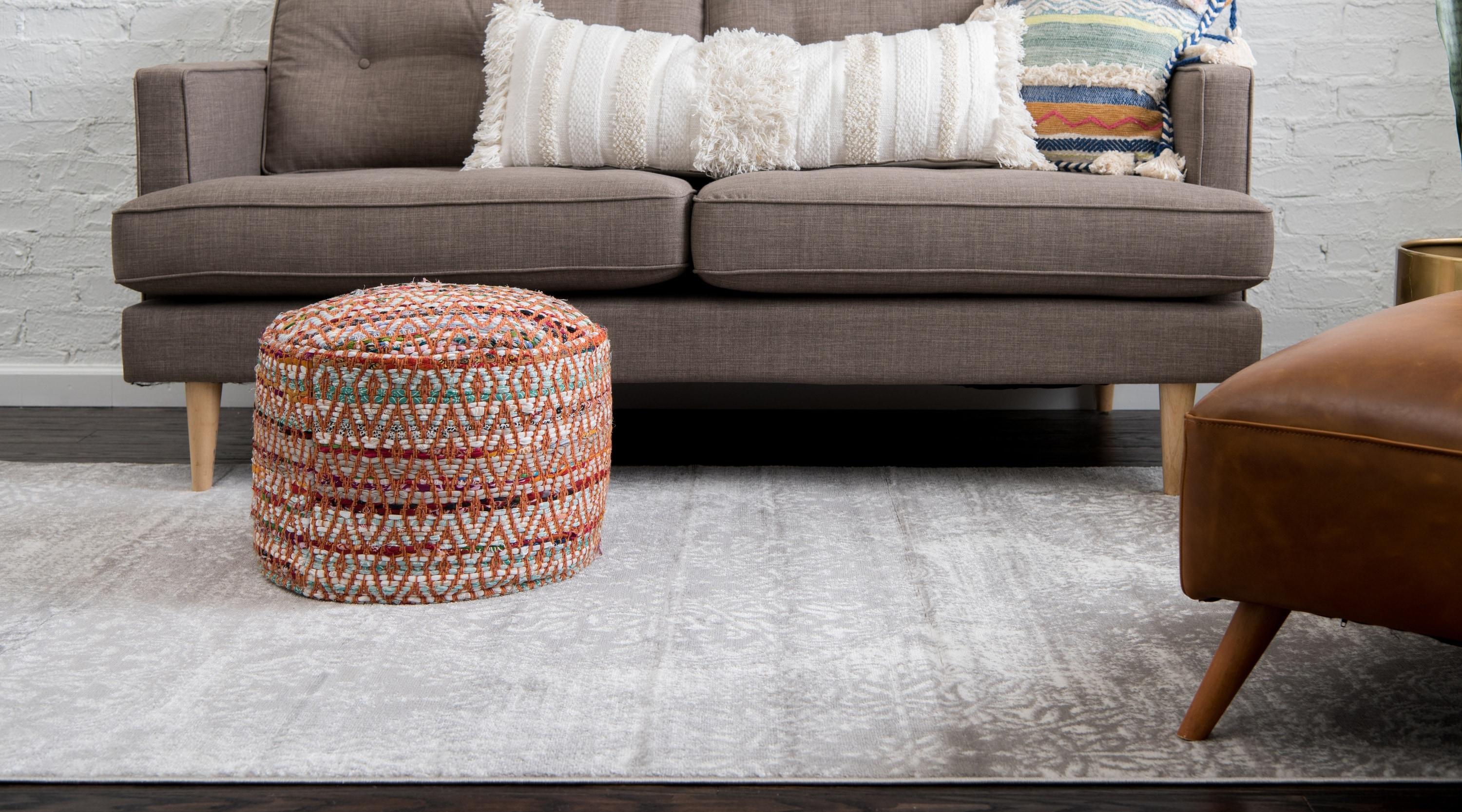 Unique Loom 3' 3 x 5' 3 Rectangle Sofia Light Gray Area Rug