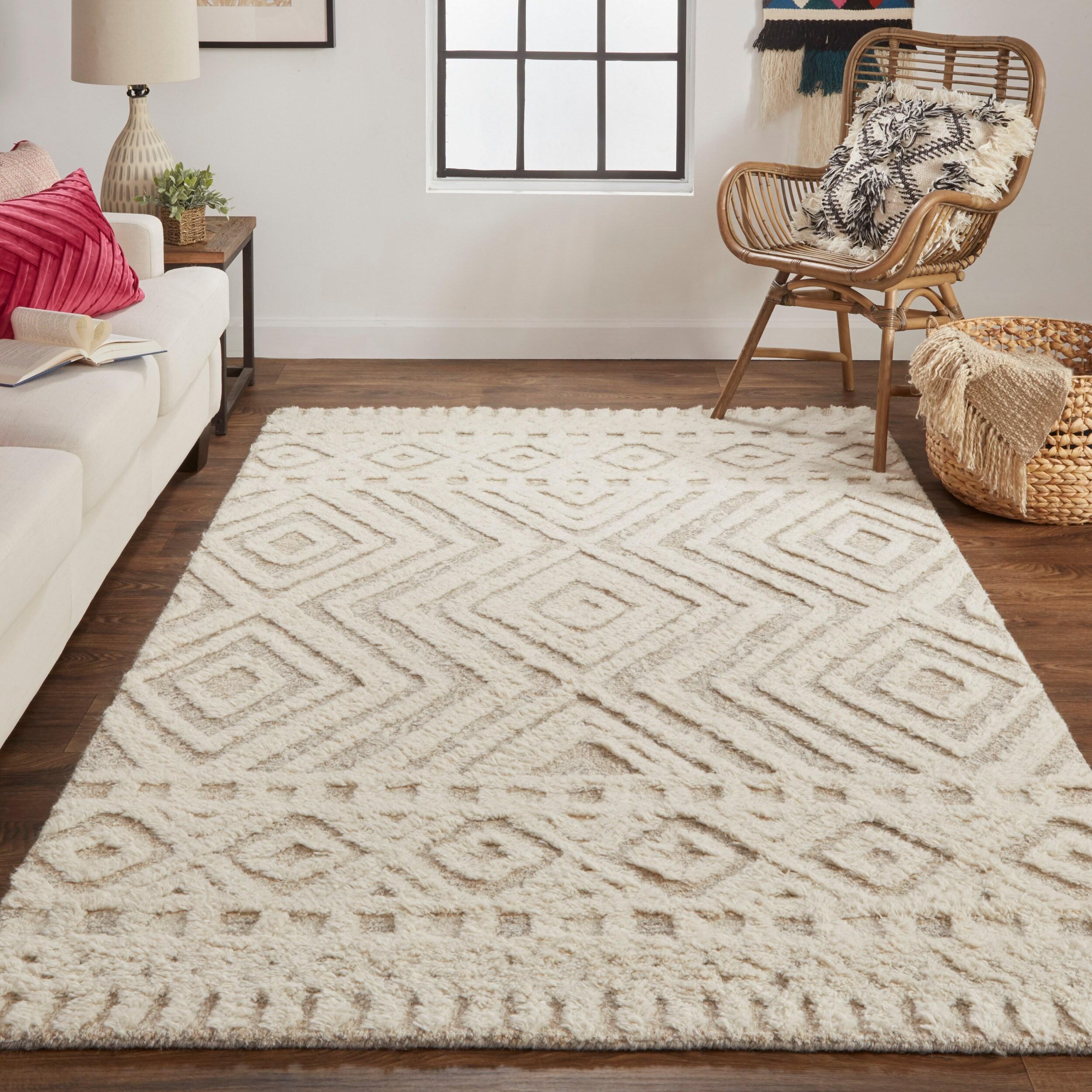 Anica Transitional Diamond Ivory/Tan Area Rug