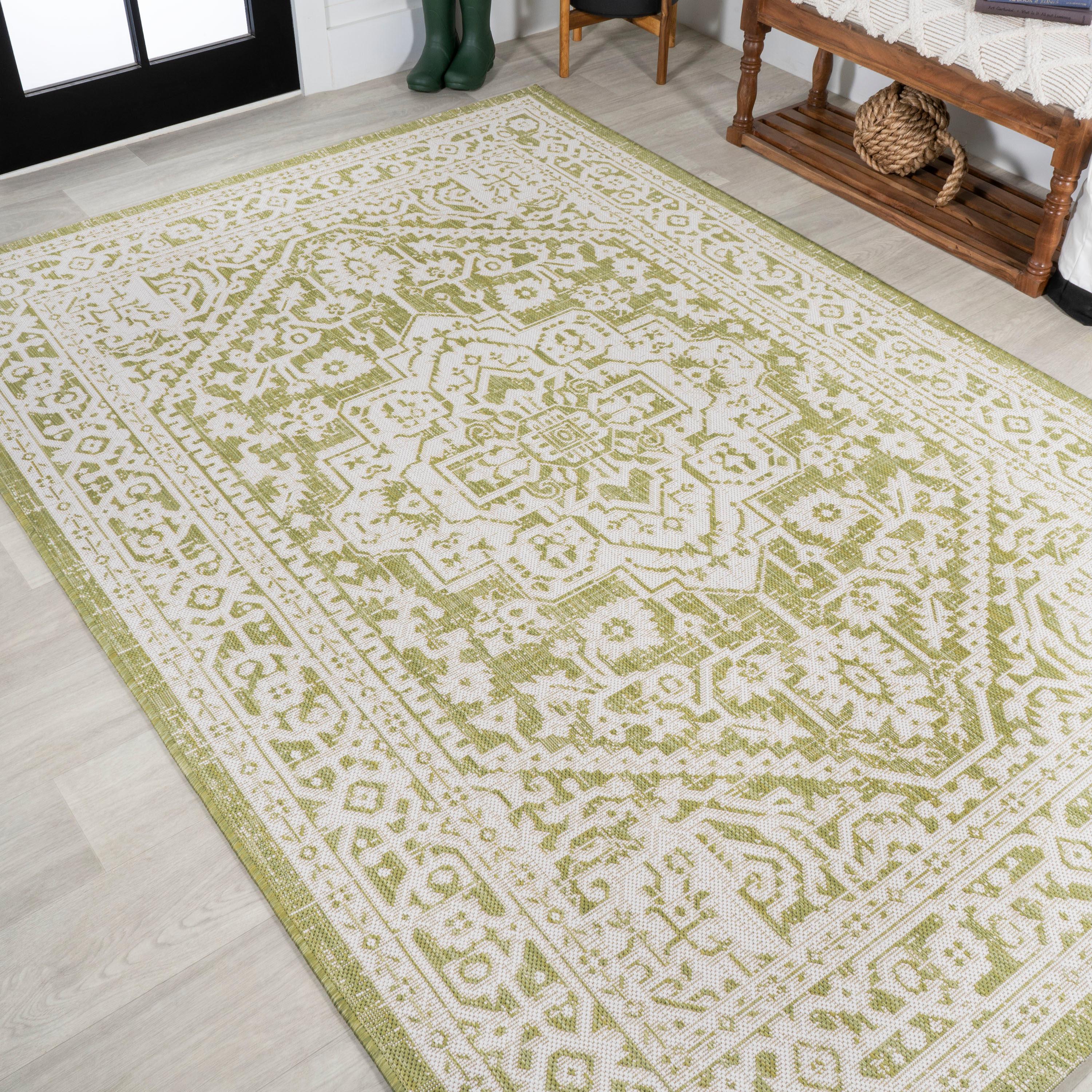 5' x 8' Sinjuri Medallion Textured Weave Indoor/Outdoor Area Rug, Green/Cream - JONATHAN Y