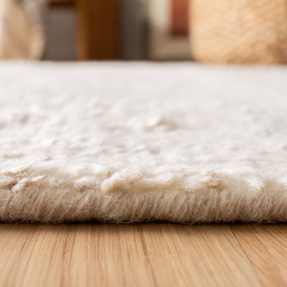 Casablanca CSB521 Hand Knotted Indoor Runner Rug - Beige - 2'3"x8' - Safavieh