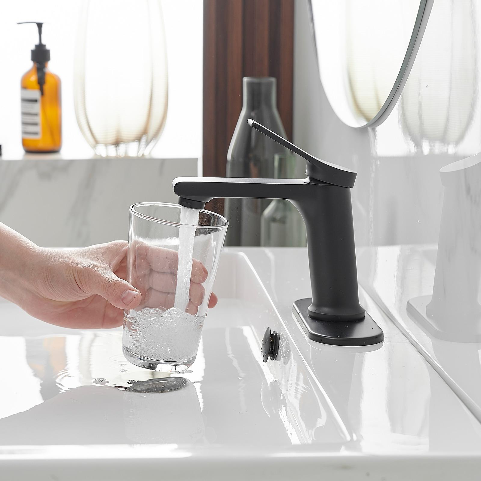 Single-Hole Single-handle Bathroom Faucet