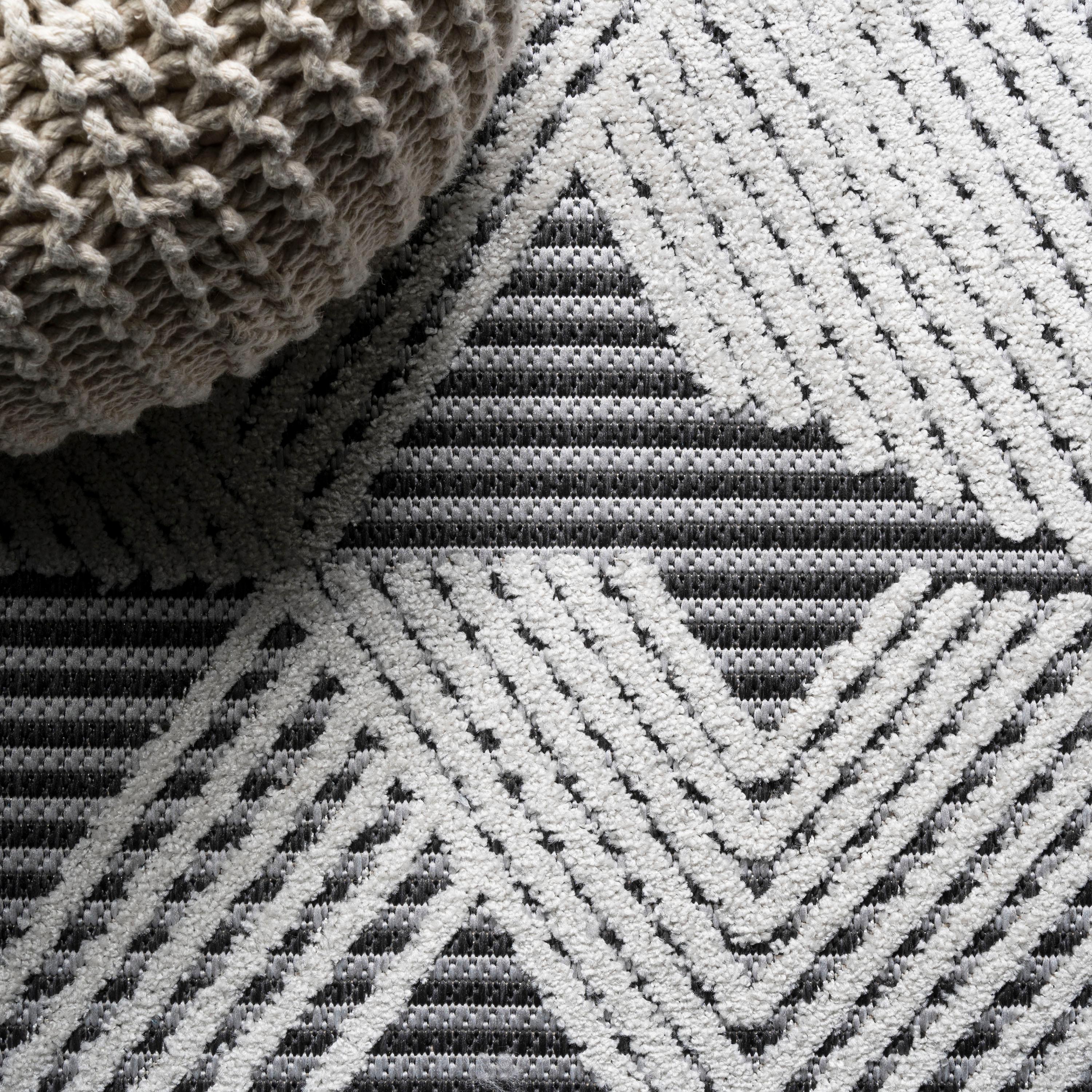 4'x6' Jazz High-Low Pile Art Deco Geometric Indoor/Outdoor Area Rug, Black/Ivory - JONATHAN Y