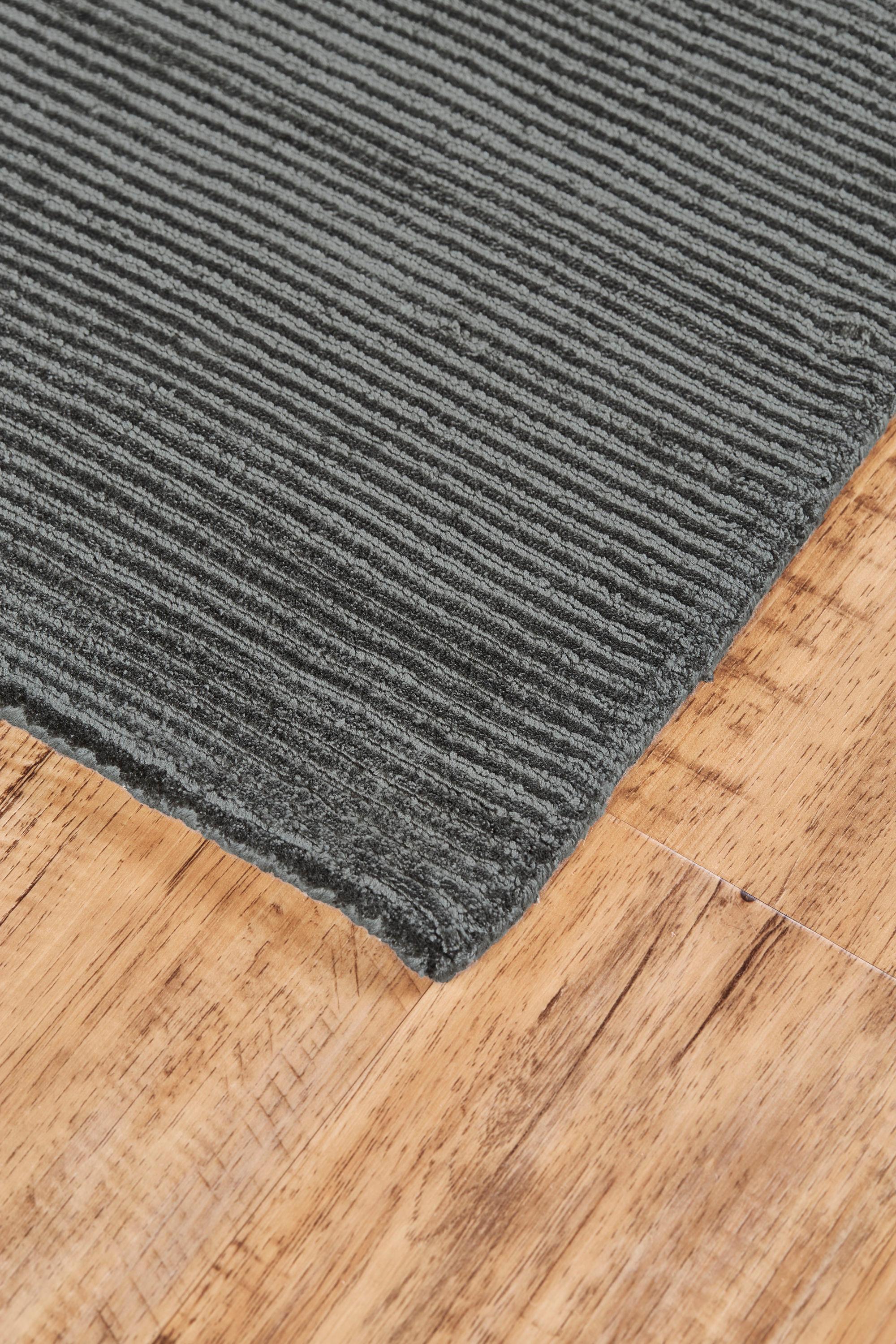 Riaria Viscose Solid Color Rug