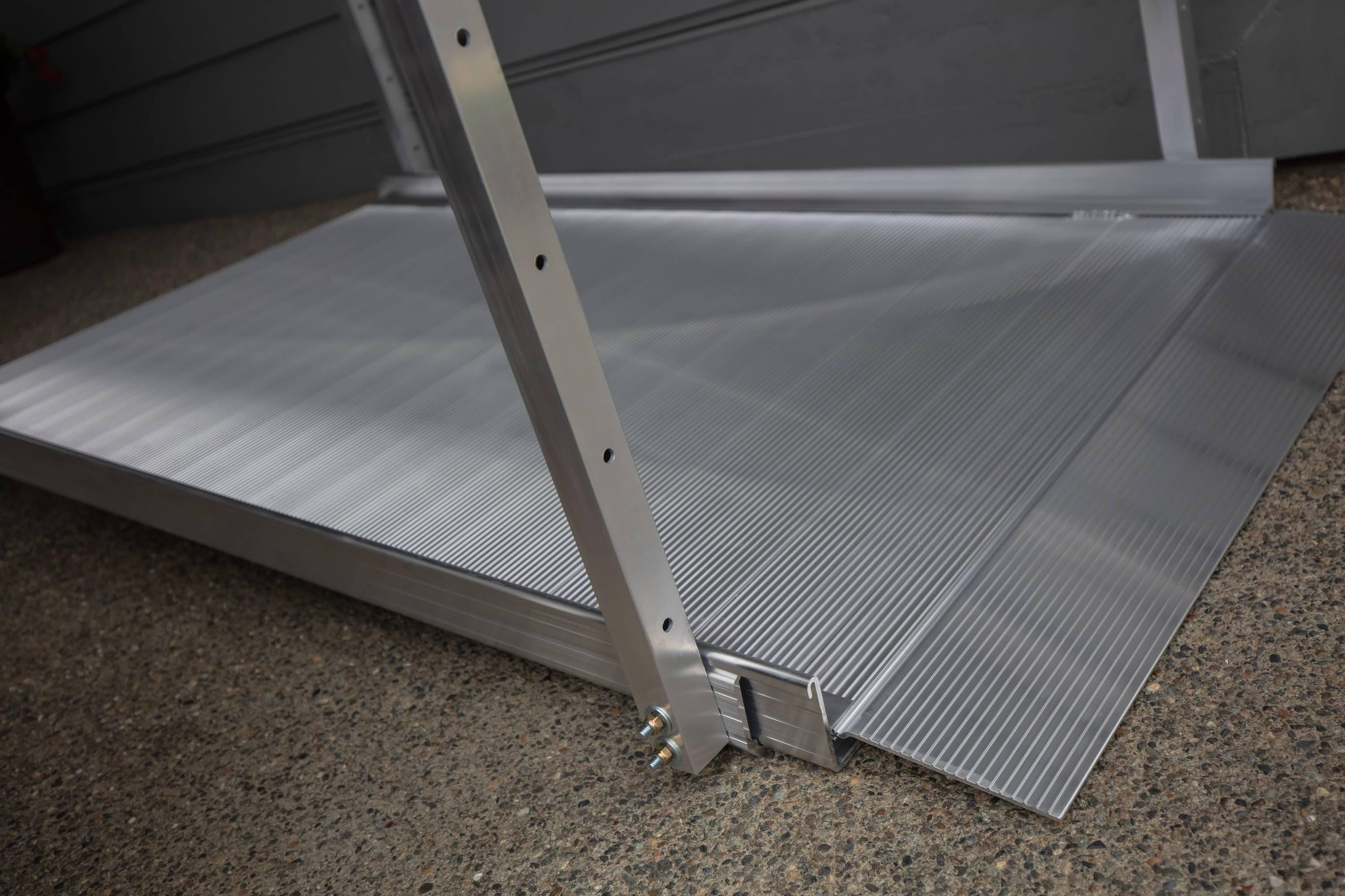 EZ-ACCESS GATEWAY 3G 9 Foot Solid Surface Aluminum Portable Wheelchair Ramp