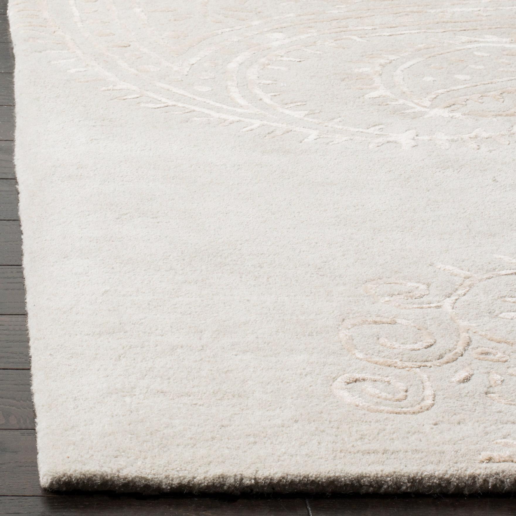 Bella BEL153 Hand Tufted Area Rug - Silver/Beige - 6'x9' - Safavieh.