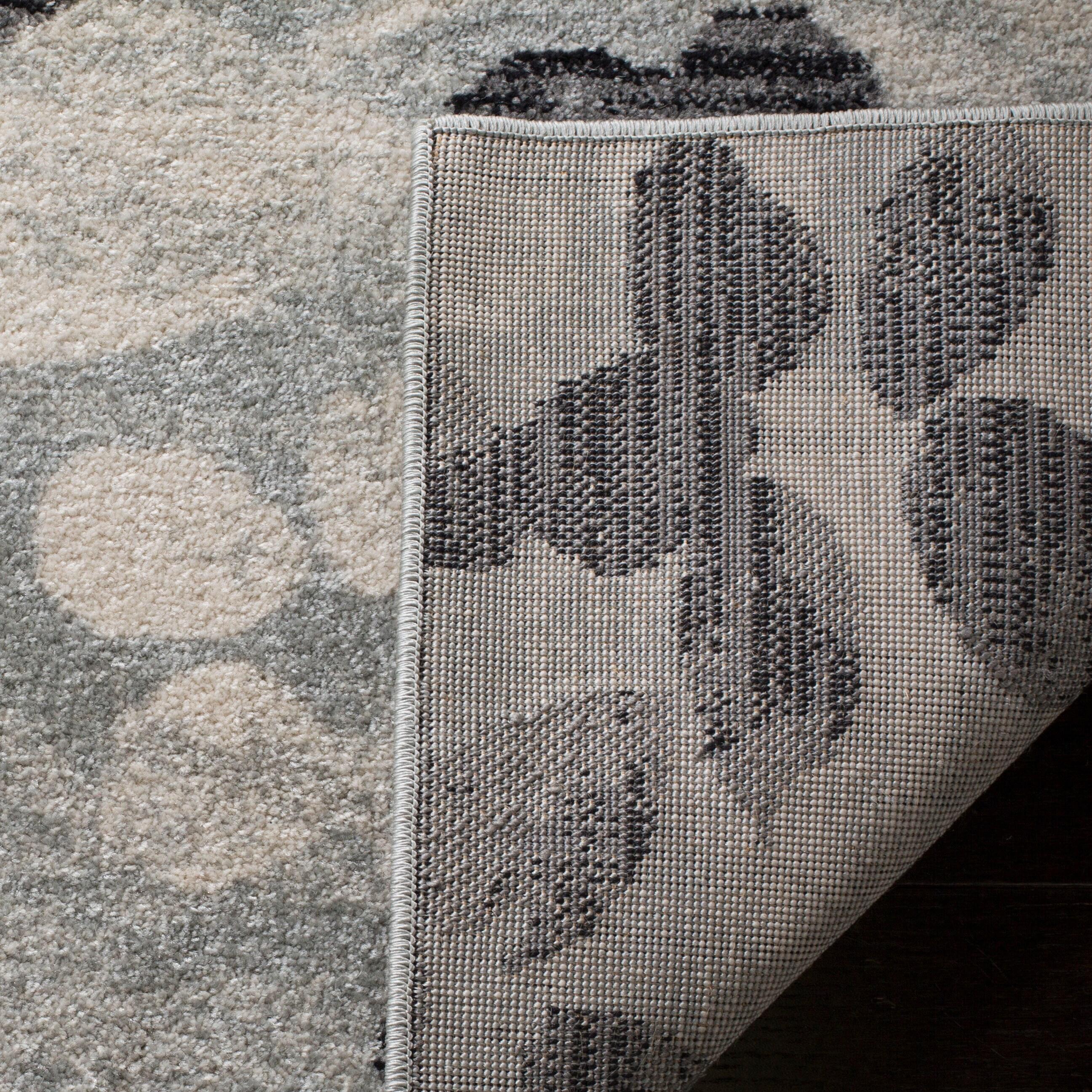 Evoke EVK236 Power Loomed Area Rug - Grey/Black - 5'3"x7'6" - Safavieh.