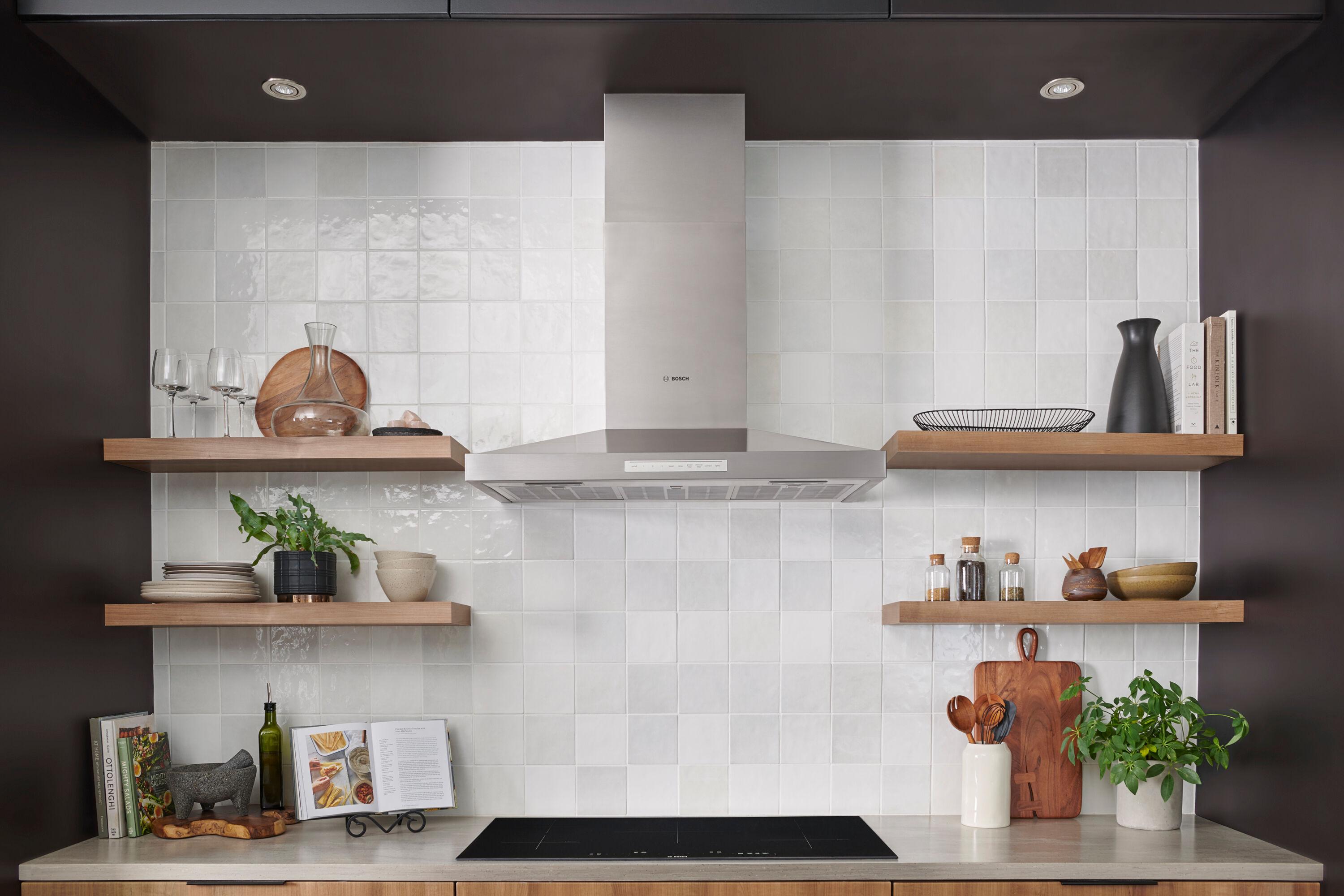 36" 500 Series 600 CFM Convertible Wall Mount Range Hood in Stainless Steel with Wi-Fi