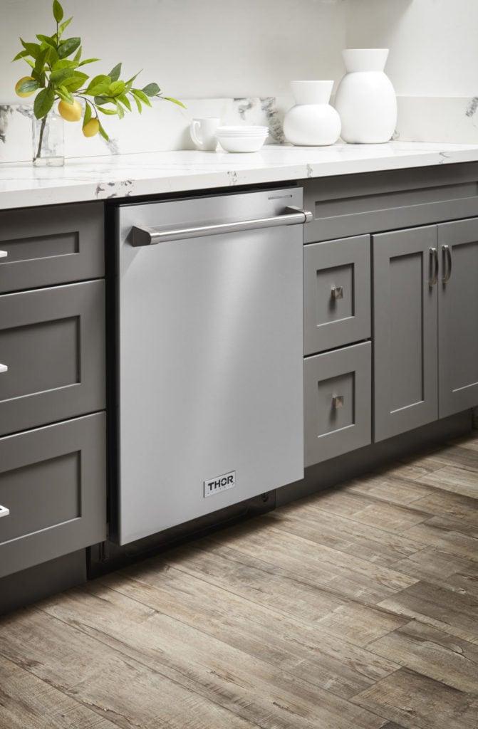 Thor Kitchen HDW2401SS 45 dBA Stainless Steel Top Control Dishwasher