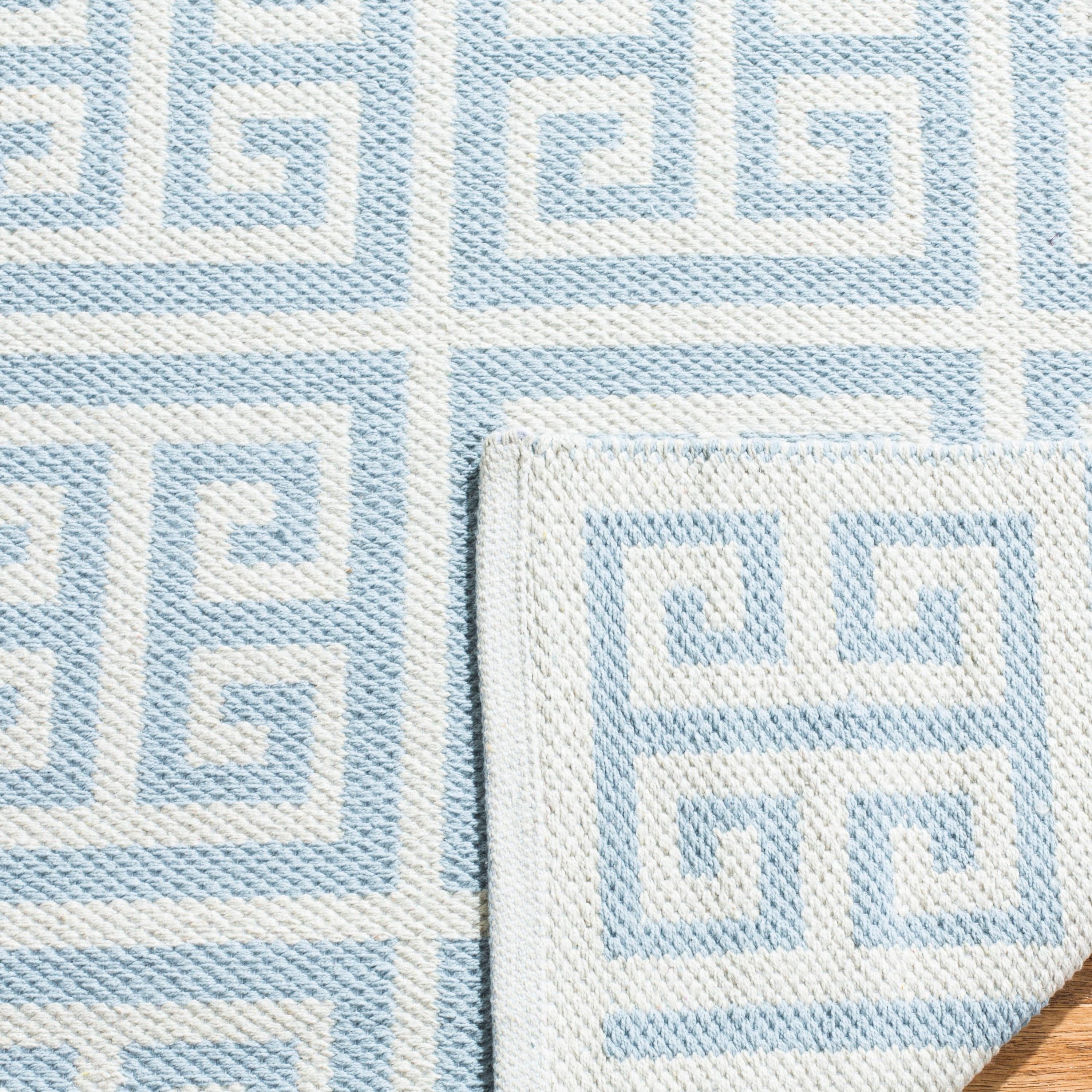 Montauk MTK724 Hand Woven Indoor Accent Rug - Light Blue/Ivory - 3'x5' - Safavieh.