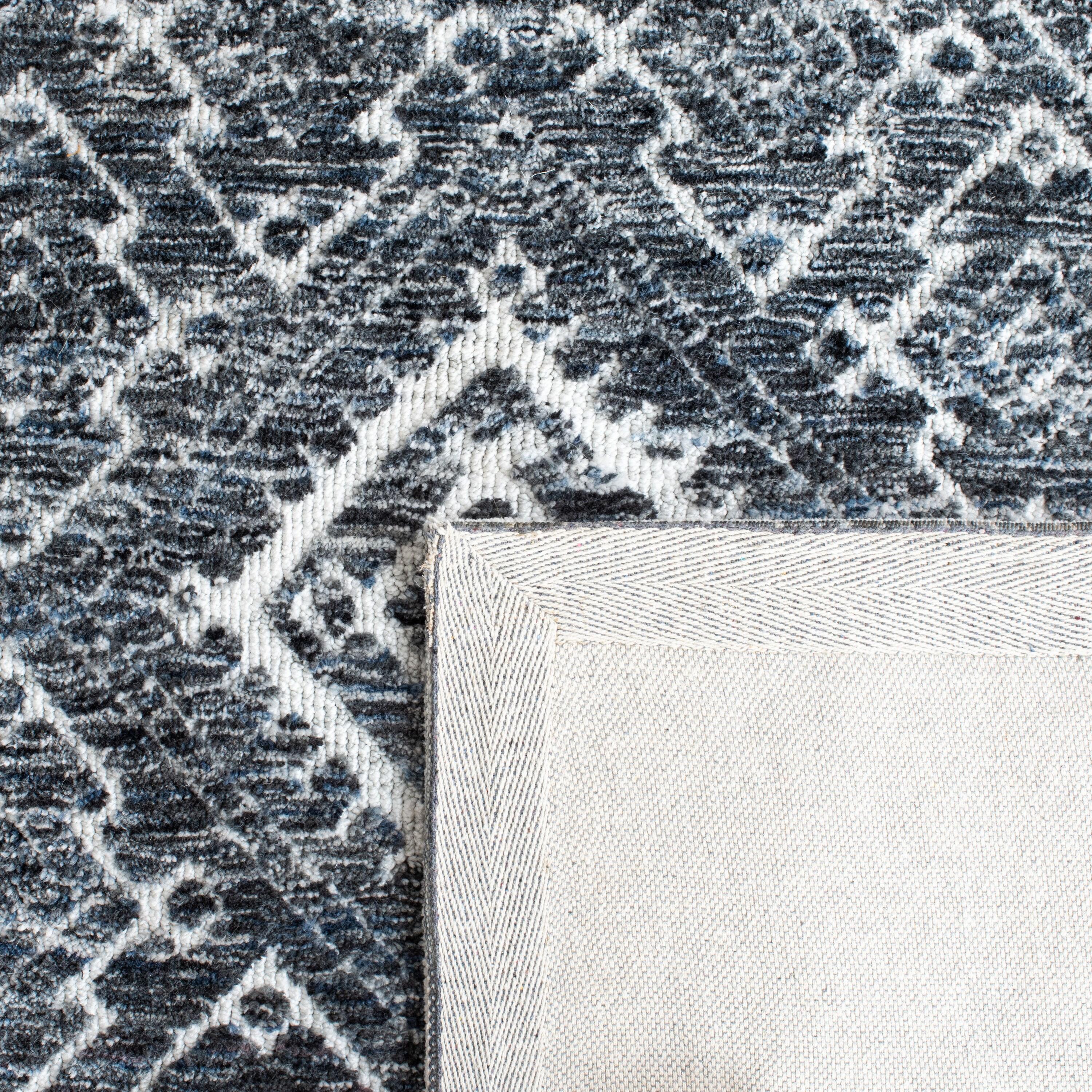 Roslyn ROS703 Hand Loomed Area Rug - Blue/Ivory - 4'x6' - Safavieh.