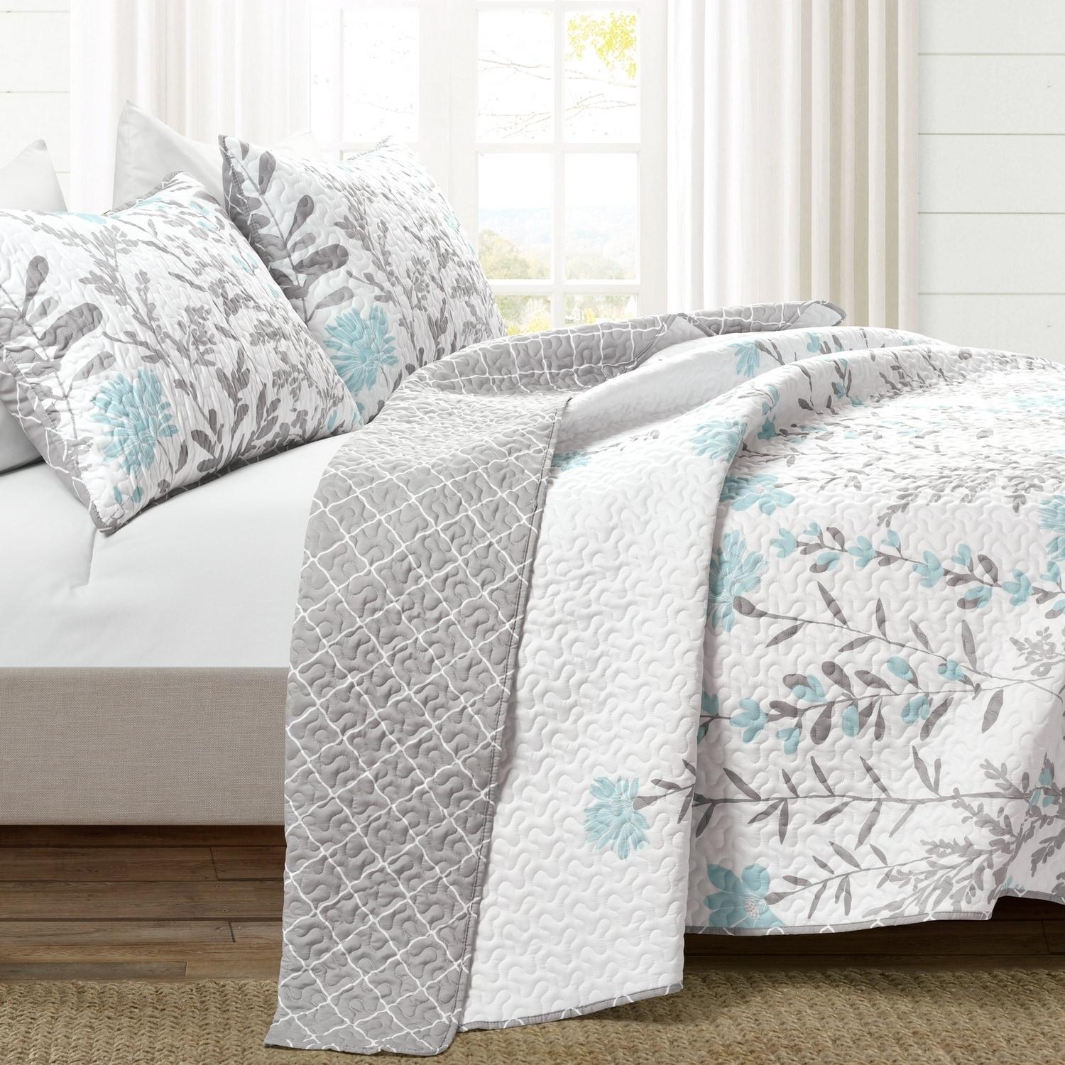 Lush Decor Aprile Microfiber Reversible Traditional 3 Piece Quilt Set