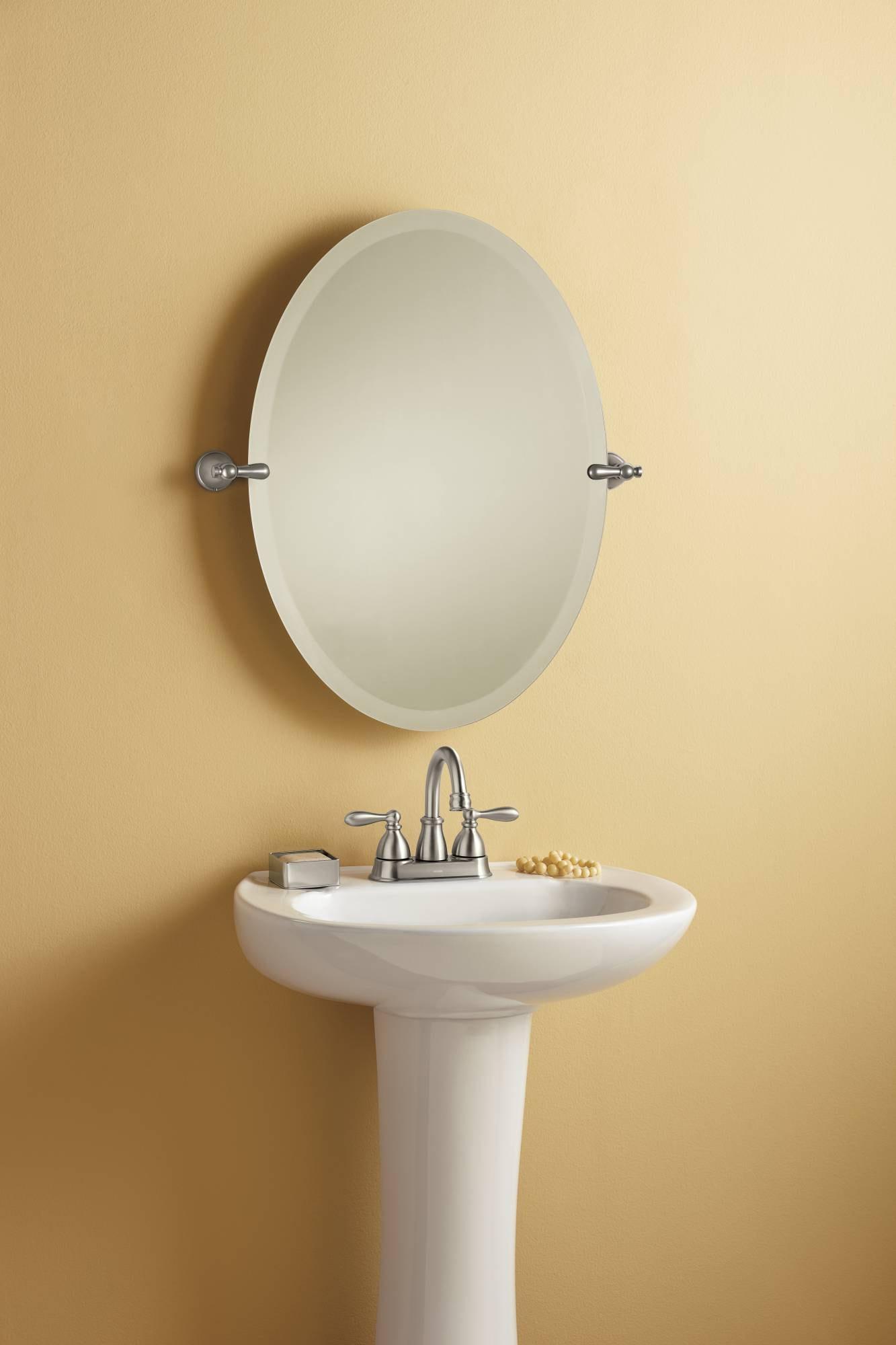 Moen Moen Banbury 4 in. Centerset Double Handle Bathroom Faucet 84943SRN