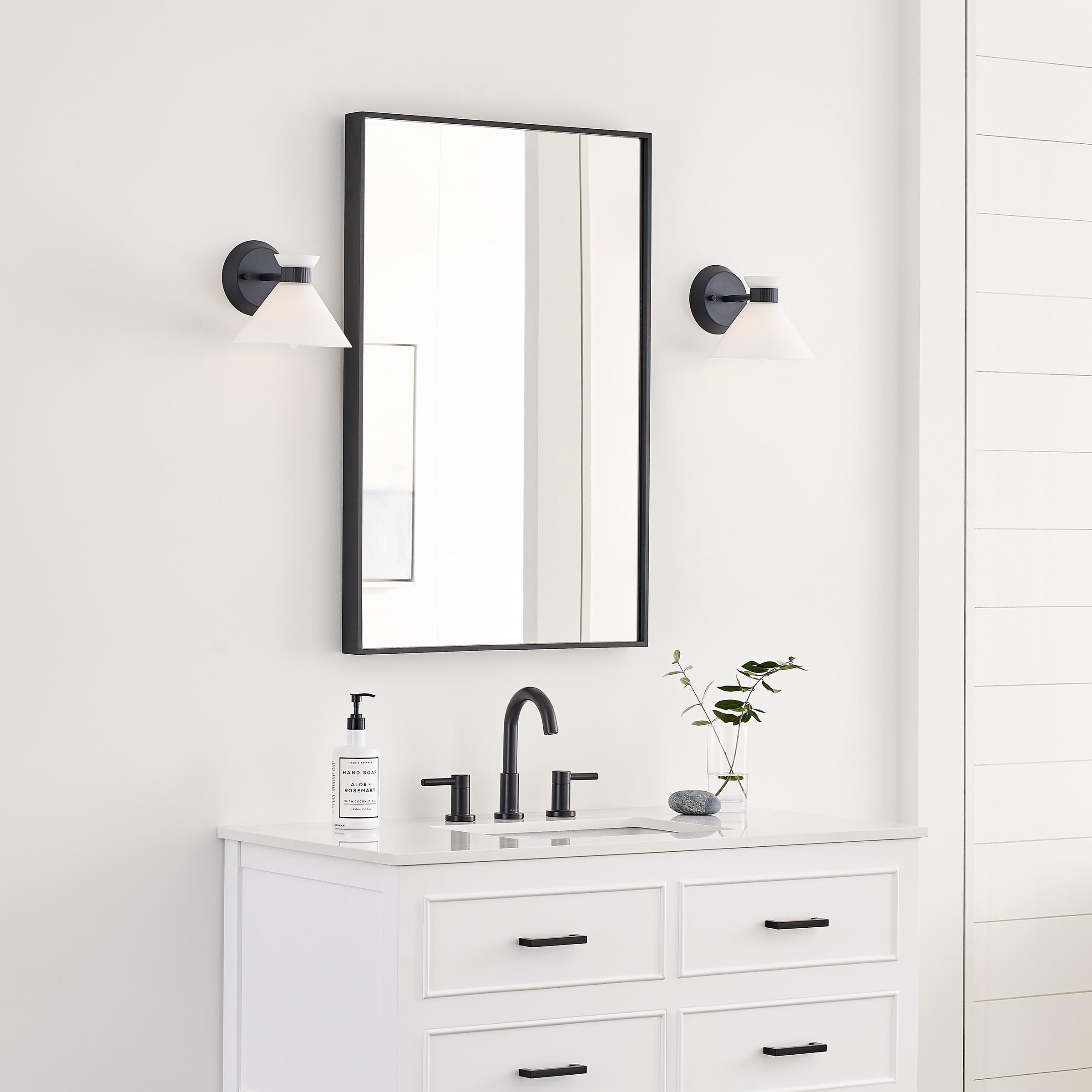 Belcarra 1-Light Small Sconce