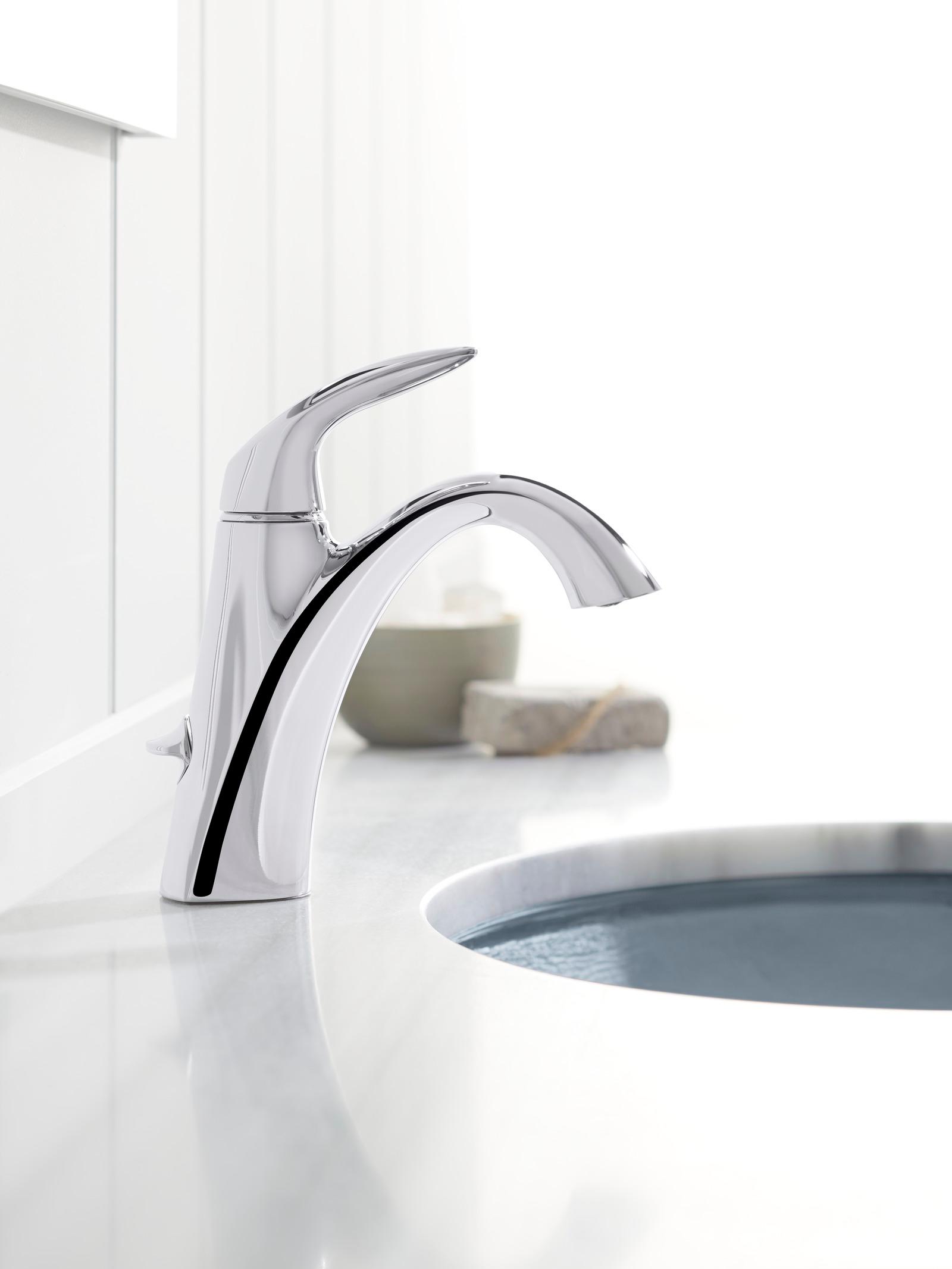 Alteo Single Hole Bathroom Faucet with Drain Assembly