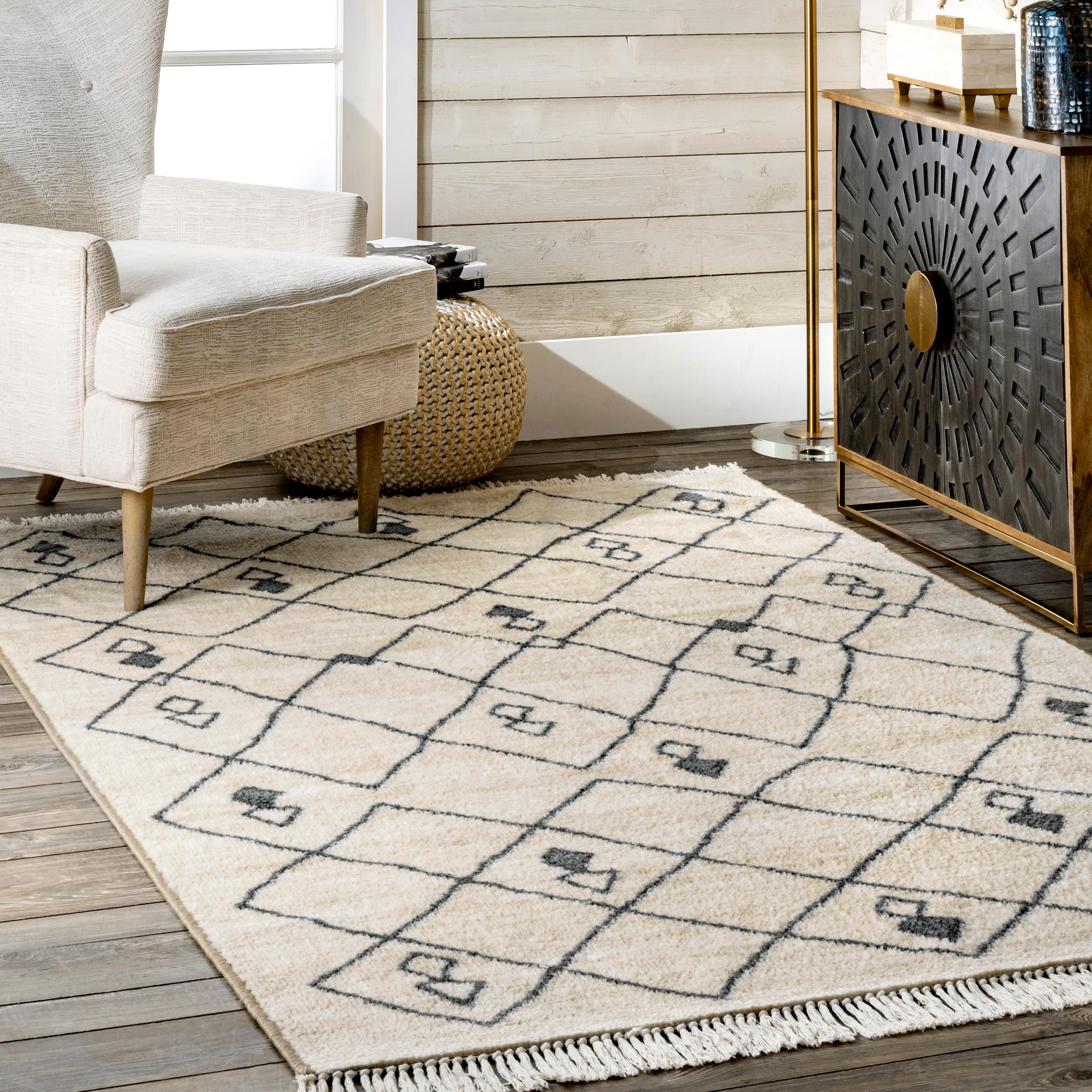 Nuloom Dani Geometric 5x8 Indoor Area Rug for Living Room Bedroom Dining Room Kitchen, Beige/Ivory