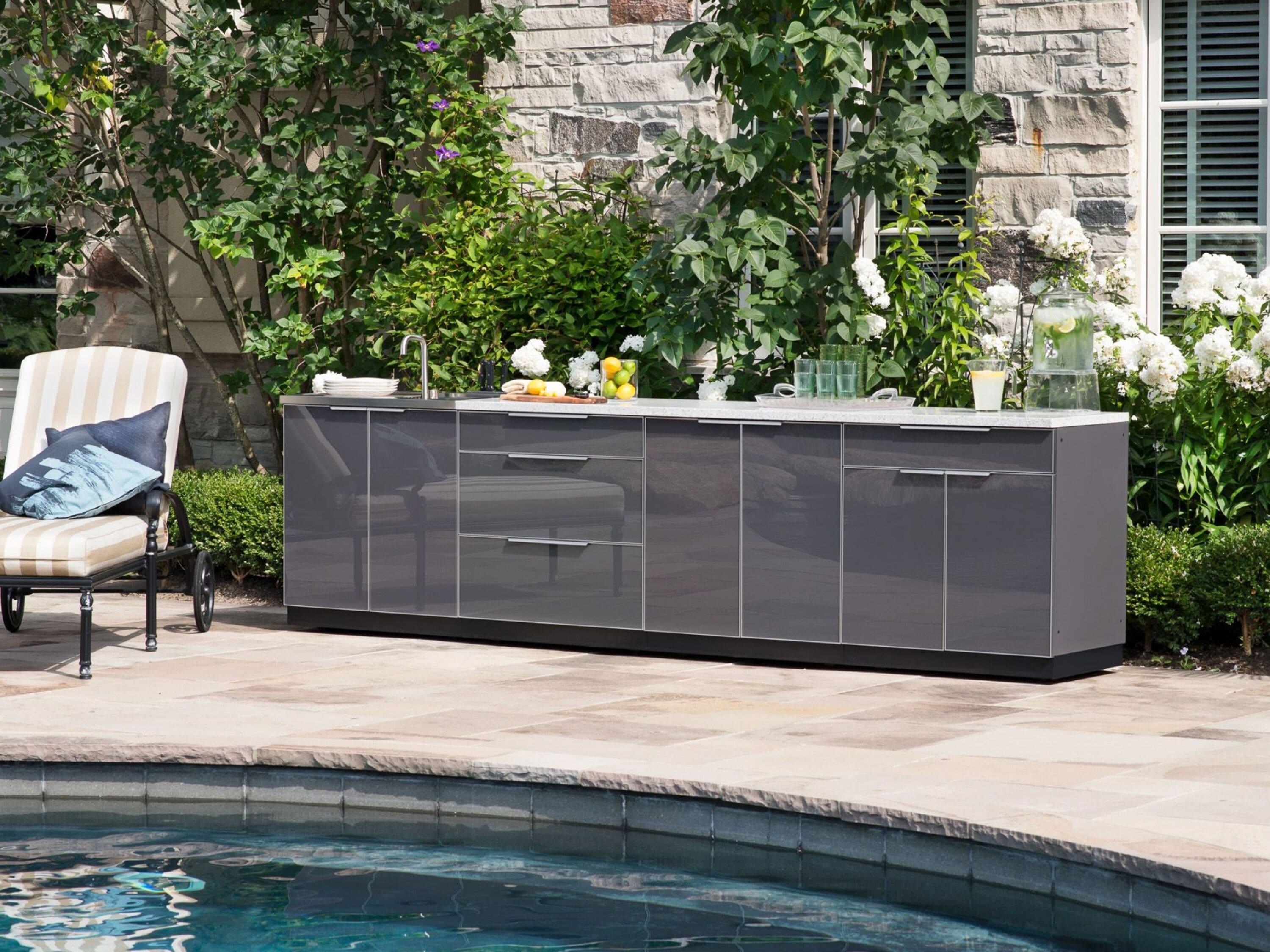 Outdoor Kitchen Aluminum 5 Piece Cabinet Set with 40 in. Liquid Propane Gas Performance Grill